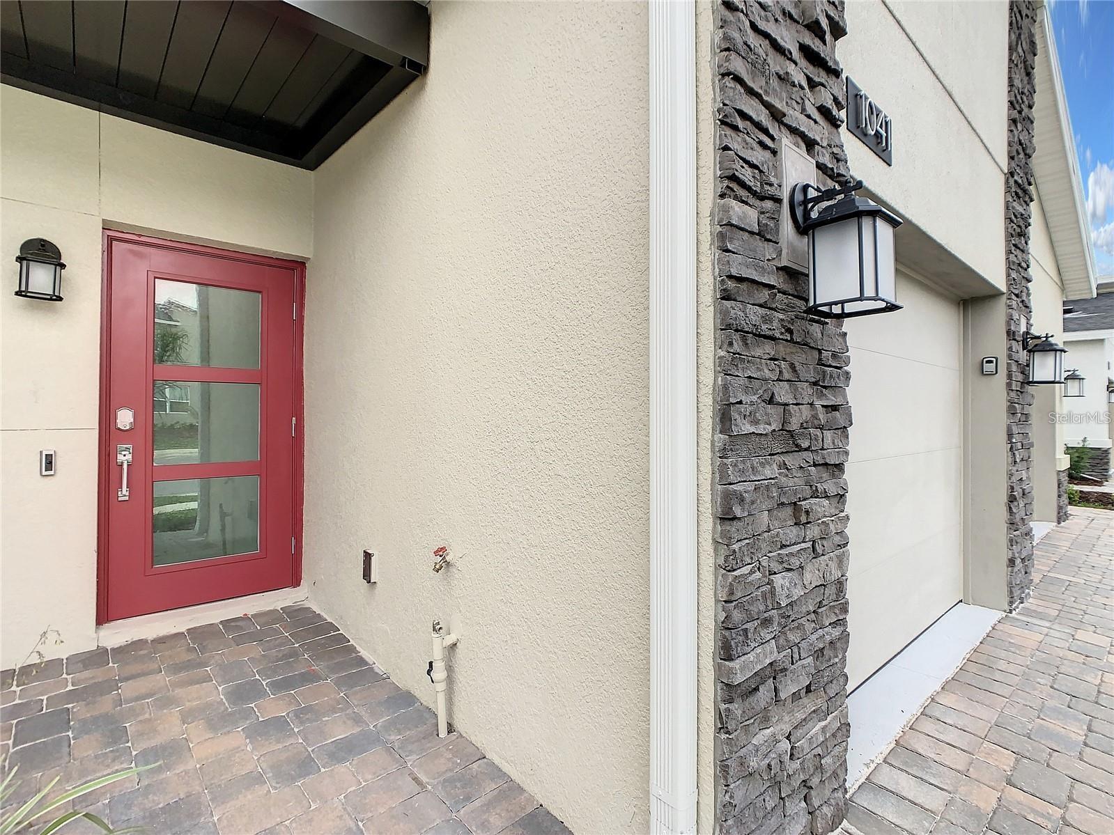 1041 Splash Shot Pl #1041 Property Photo 3