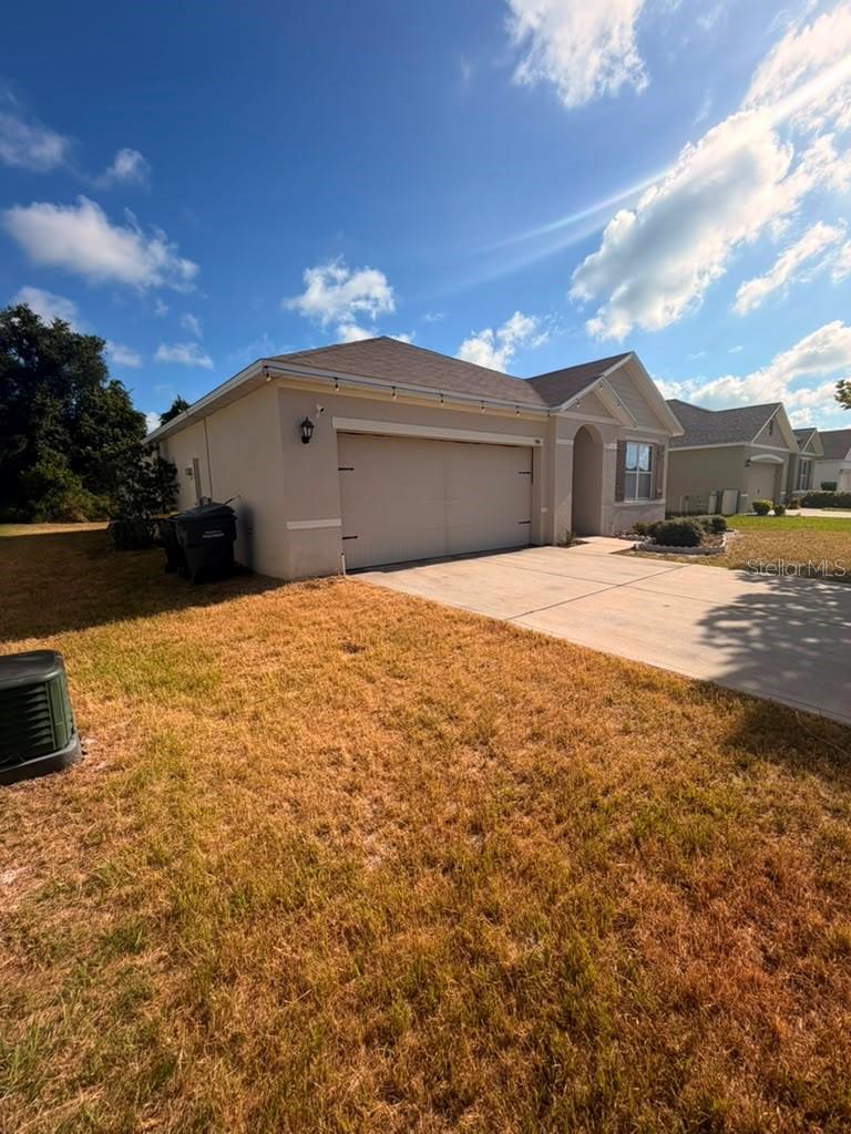948 Summer Glen Dr Property Photo 2