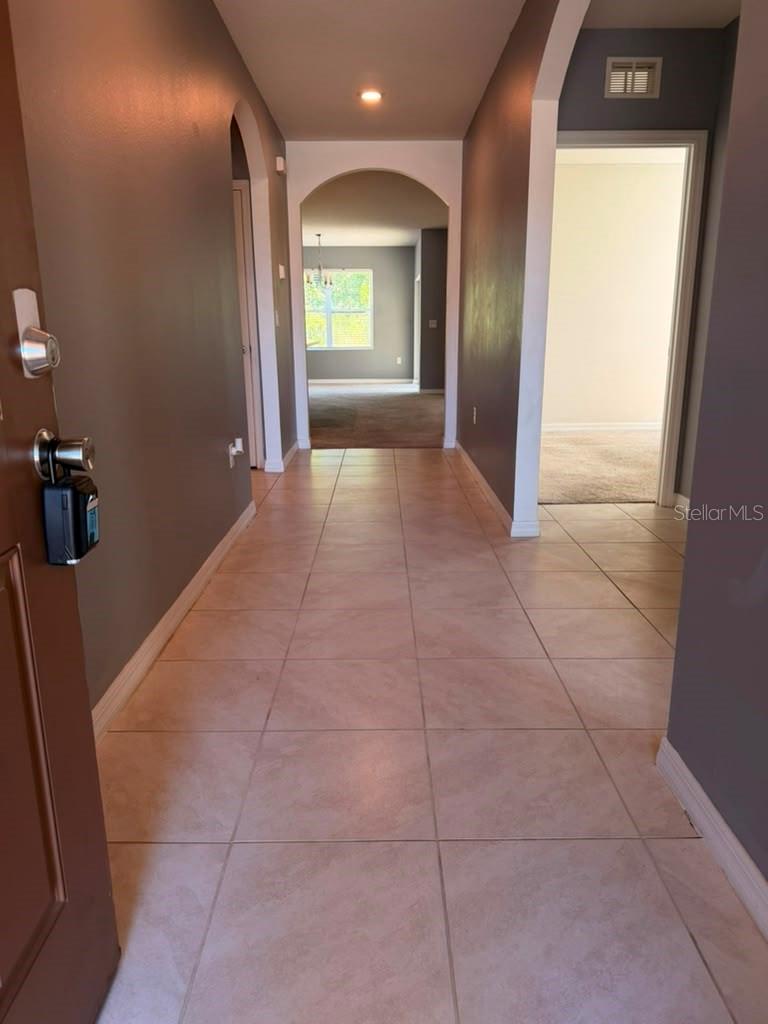 948 Summer Glen Dr Property Photo 6