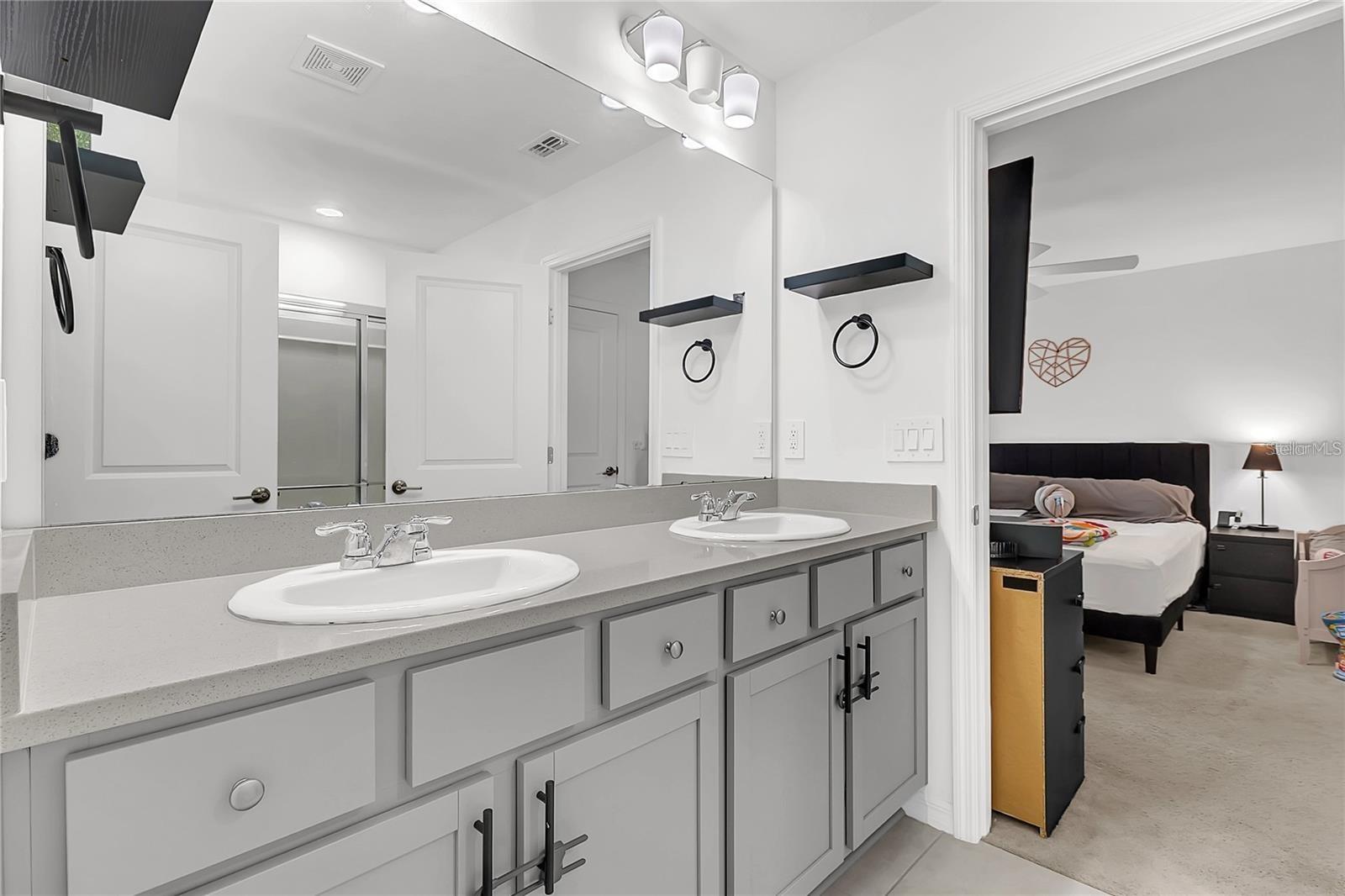 132 Citrine Loop Property Photo 15