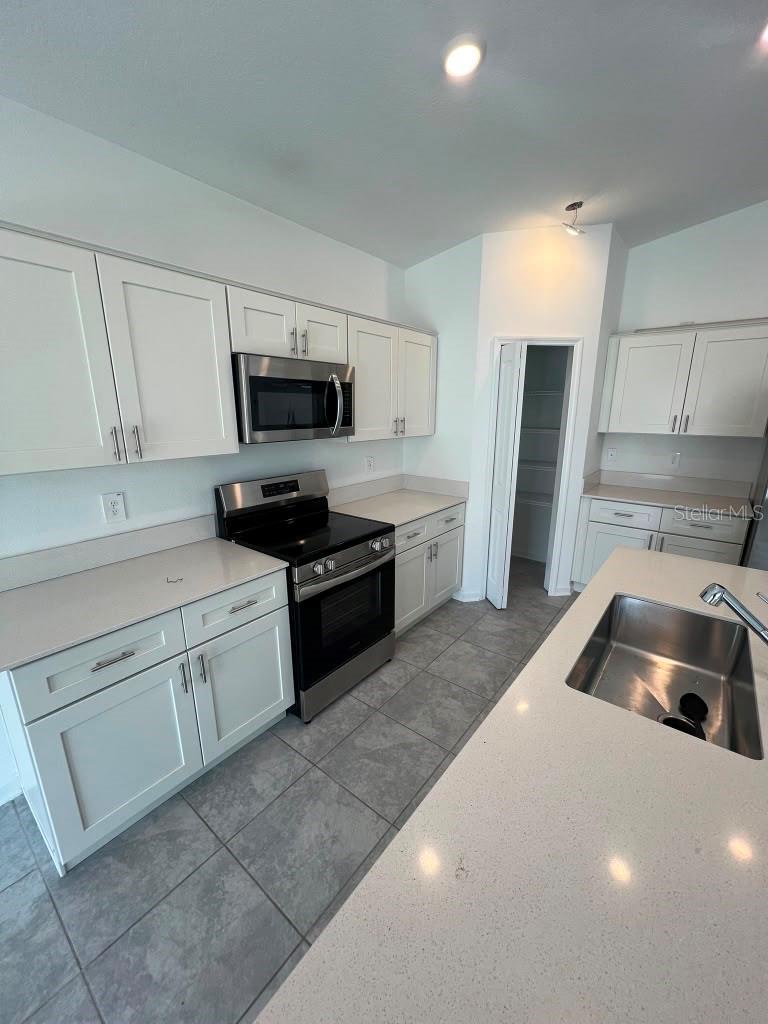 S5155890 Property Photo 10