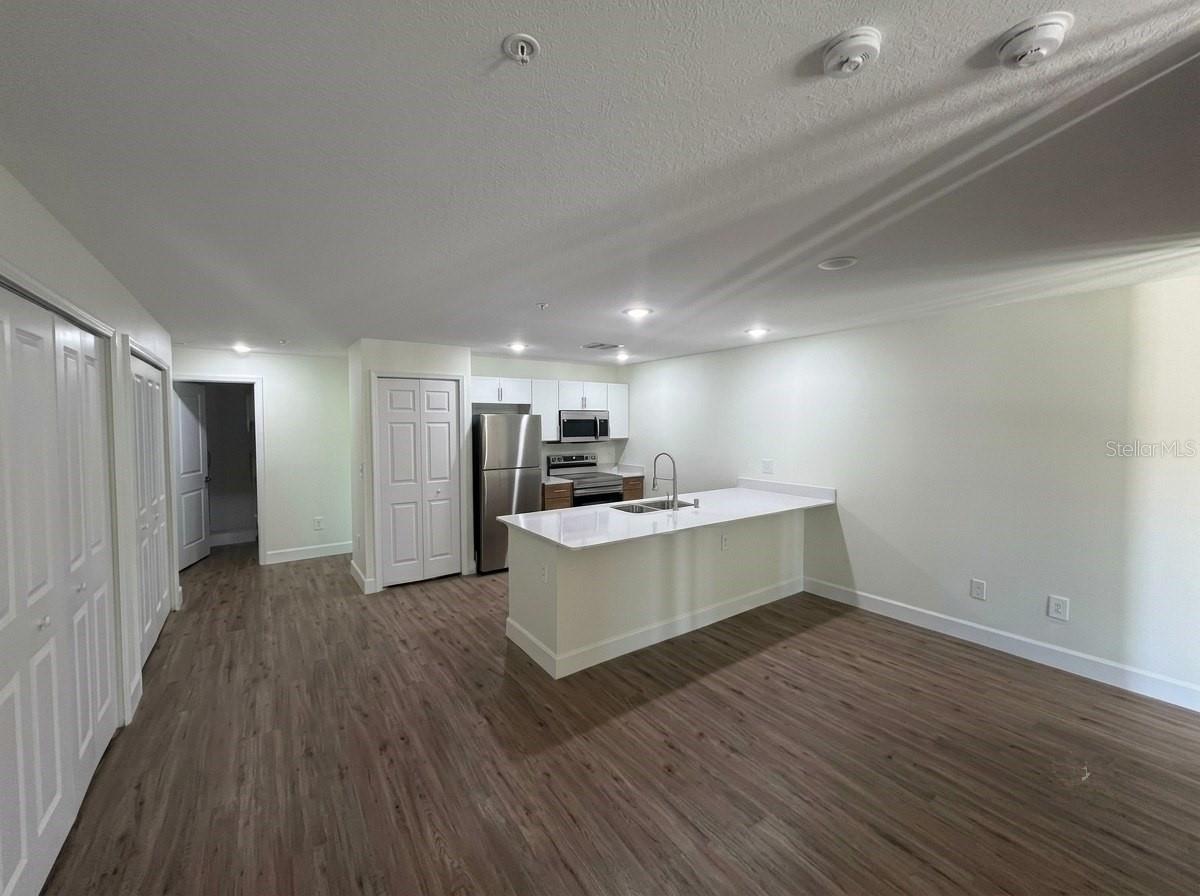 2232 Florida Dr #201 Property Photo 3