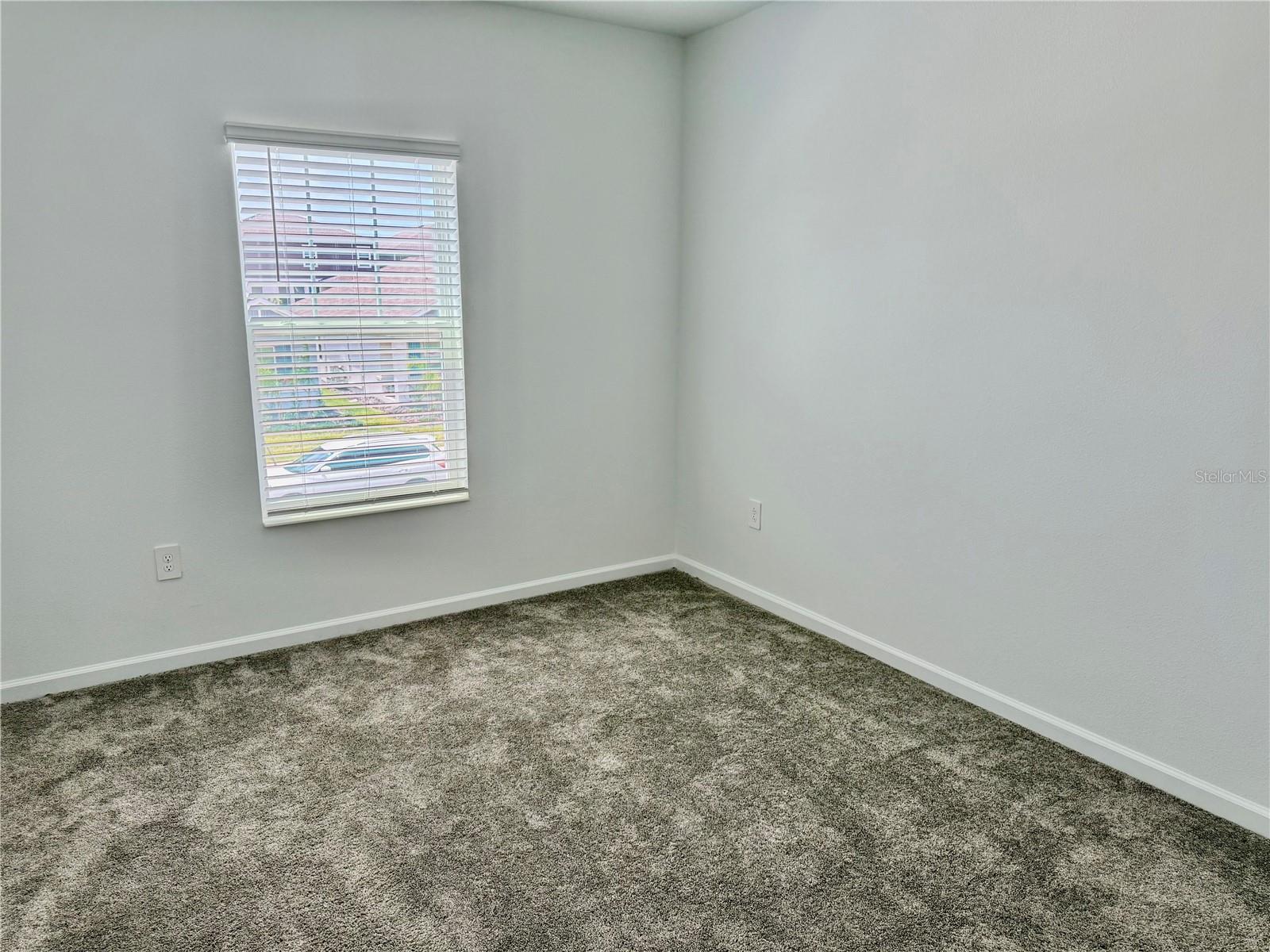 2658 Armstrong Ave Property Photo 21