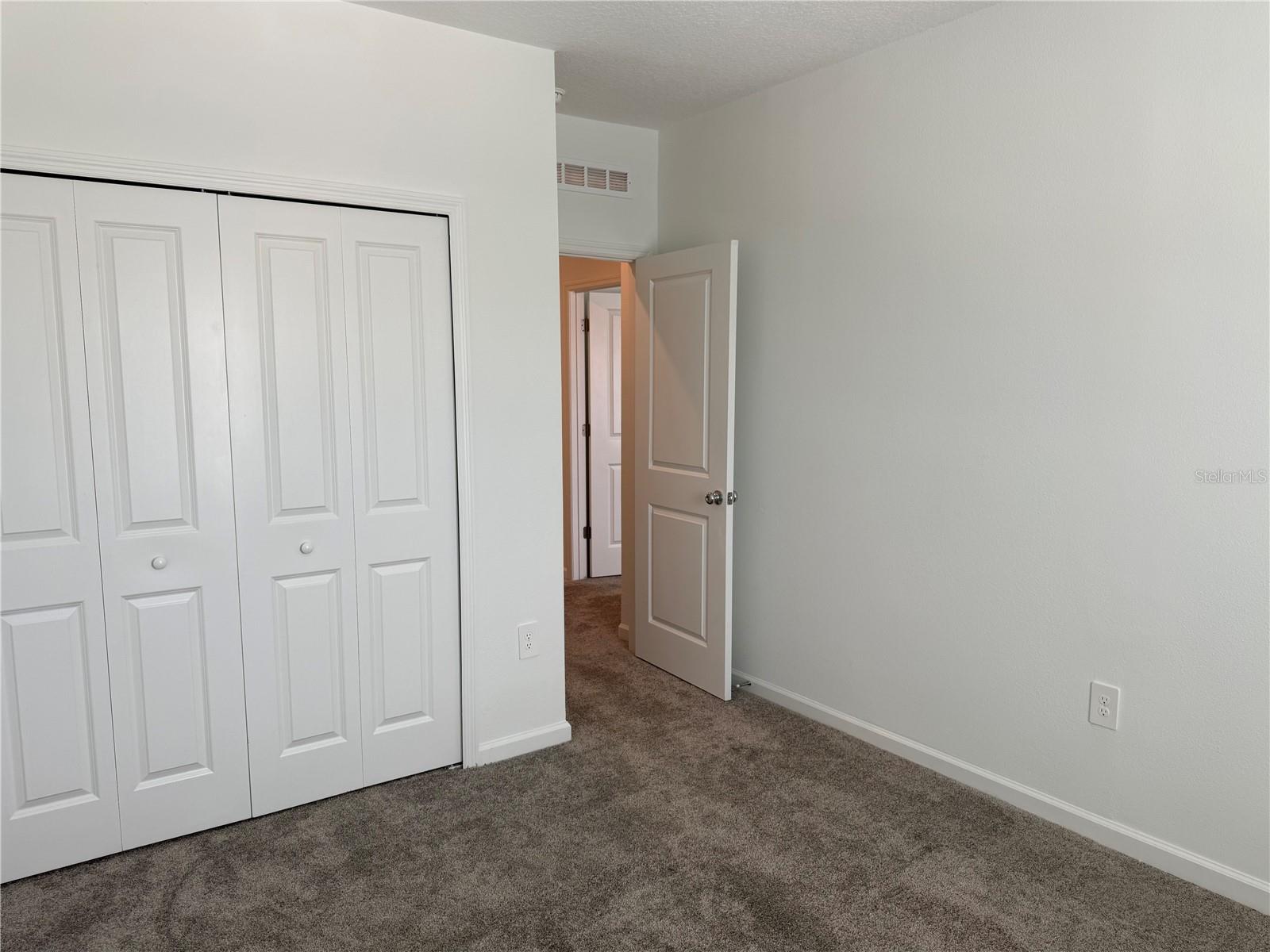 2658 Armstrong Ave Property Photo 22