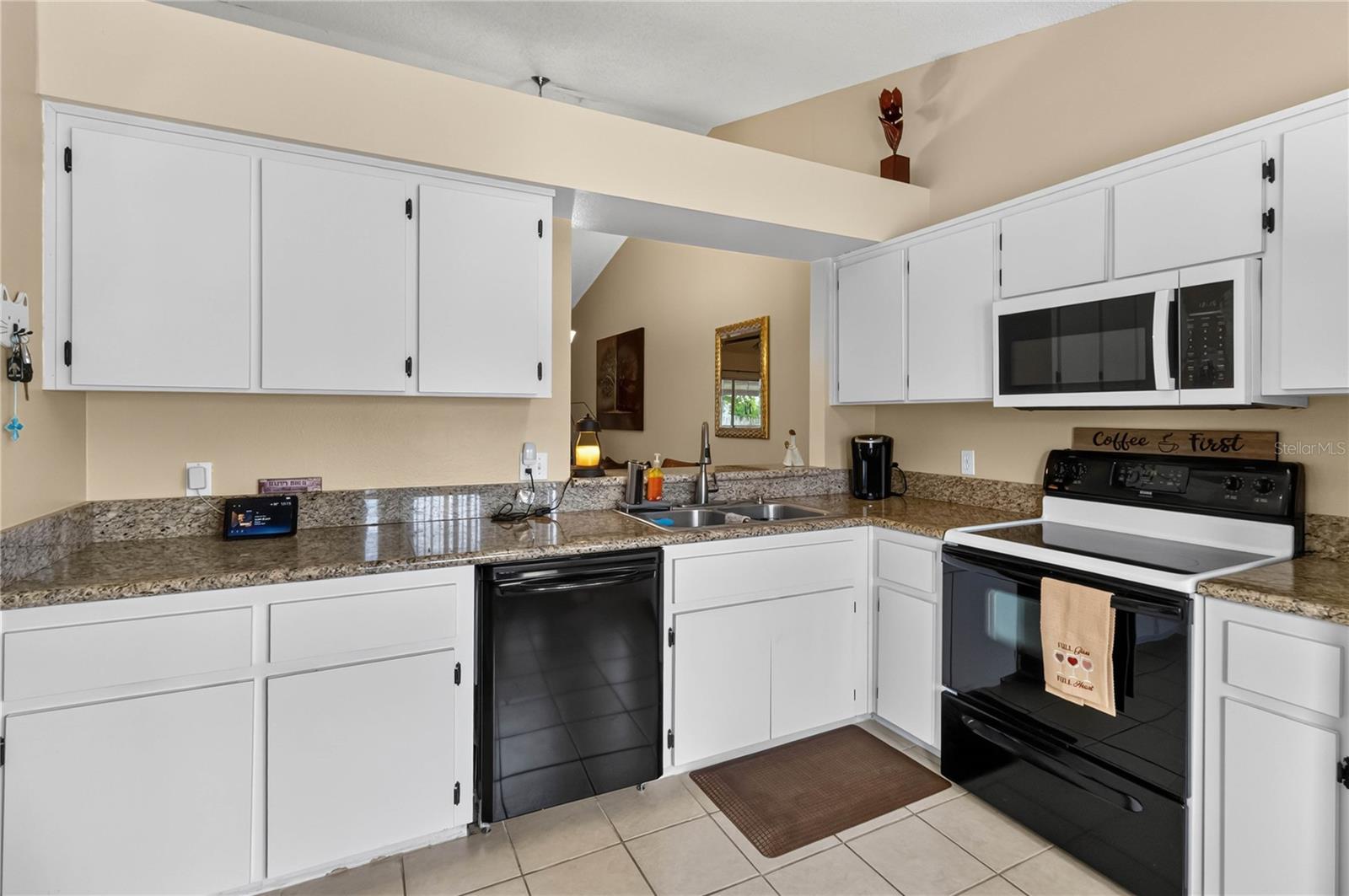 3219 Villa Way Cir Property Photo 3