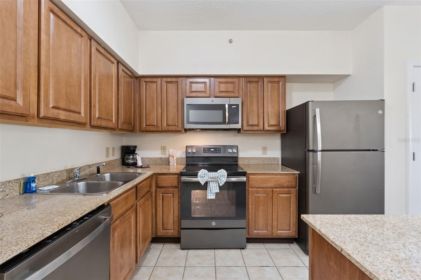 12521 Floridays Resort Dr #205f Property Photo 11