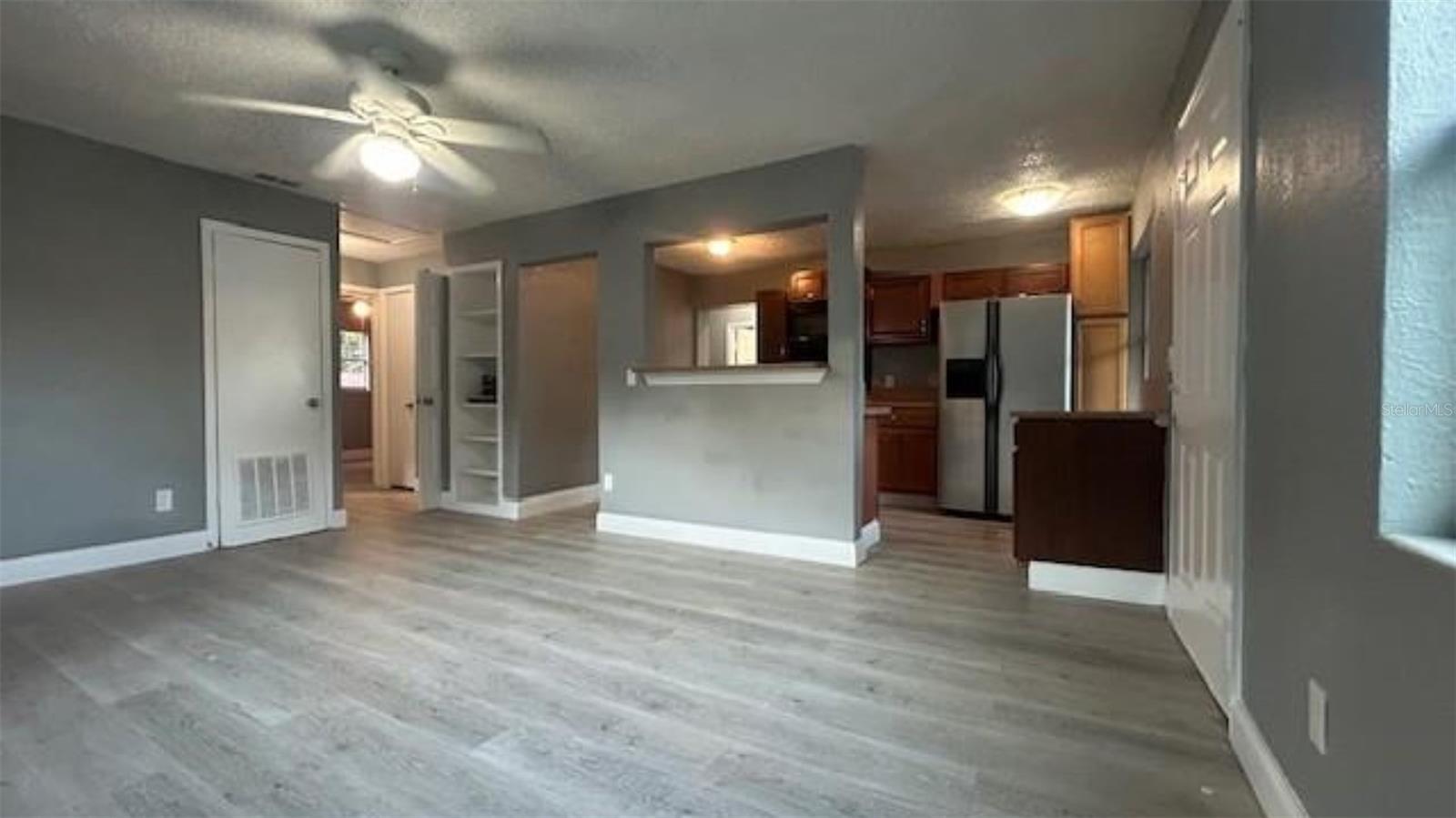 1025 25th St Property Photo 5