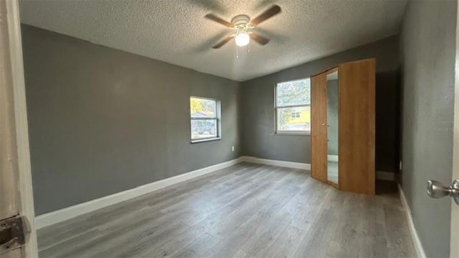 1025 25th St Property Photo 7