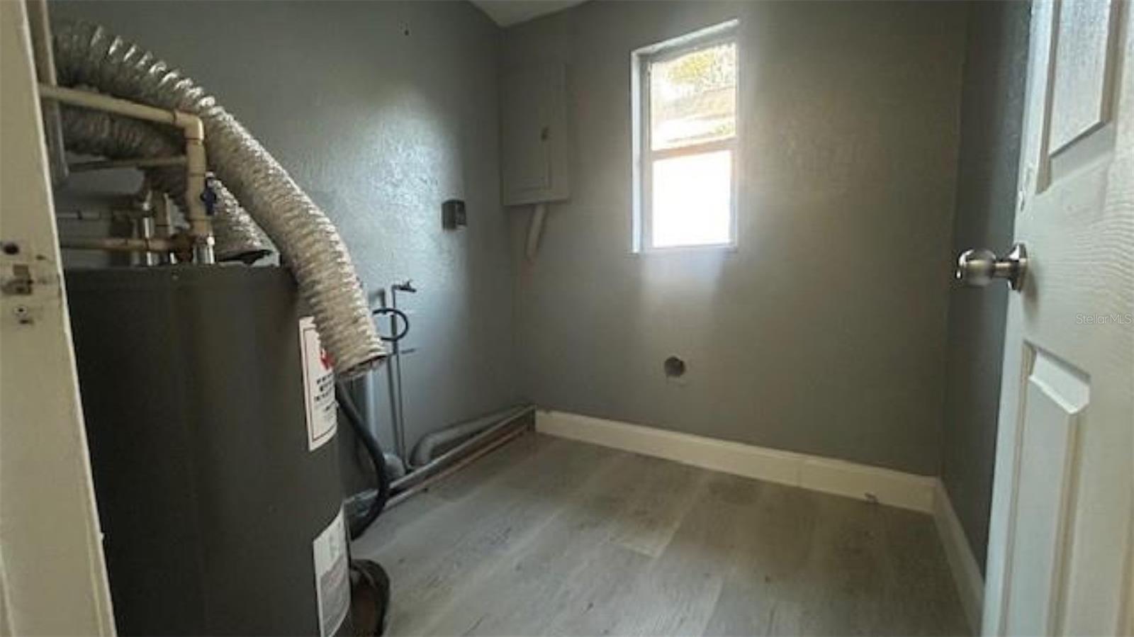 1025 25th St Property Photo 14