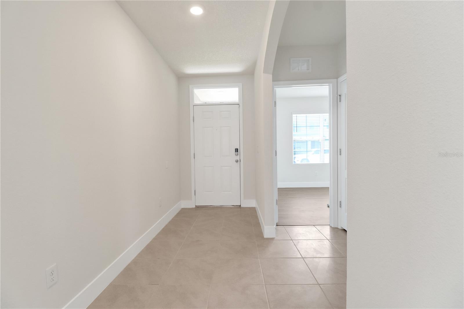 1274 Iguana Loop Property Photo 2
