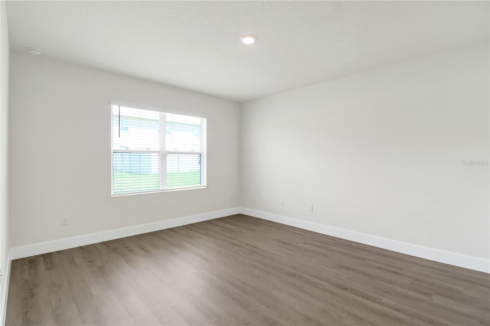 1274 Iguana Loop Property Photo 12