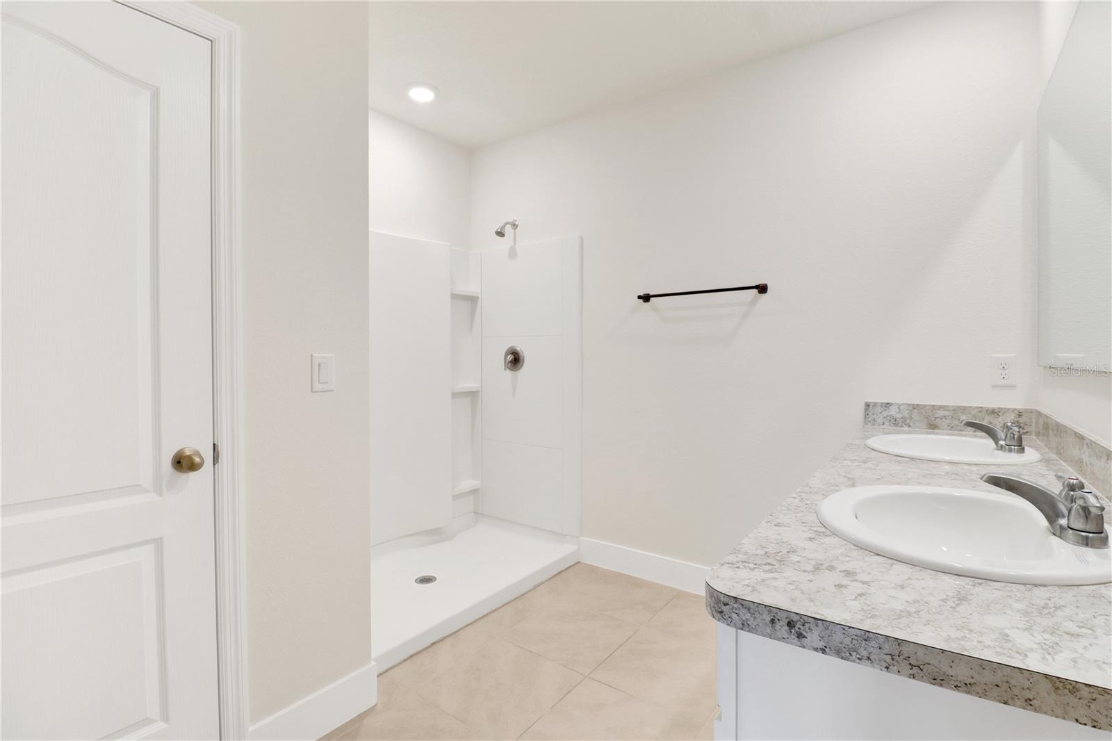 1274 Iguana Loop Property Photo 15