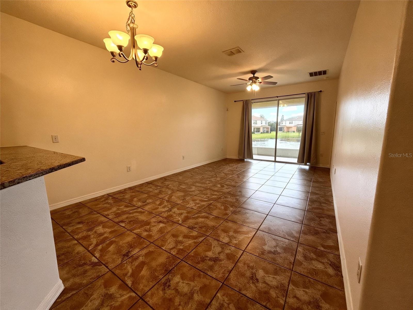 4085 Shade Tree Ln Property Photo 12