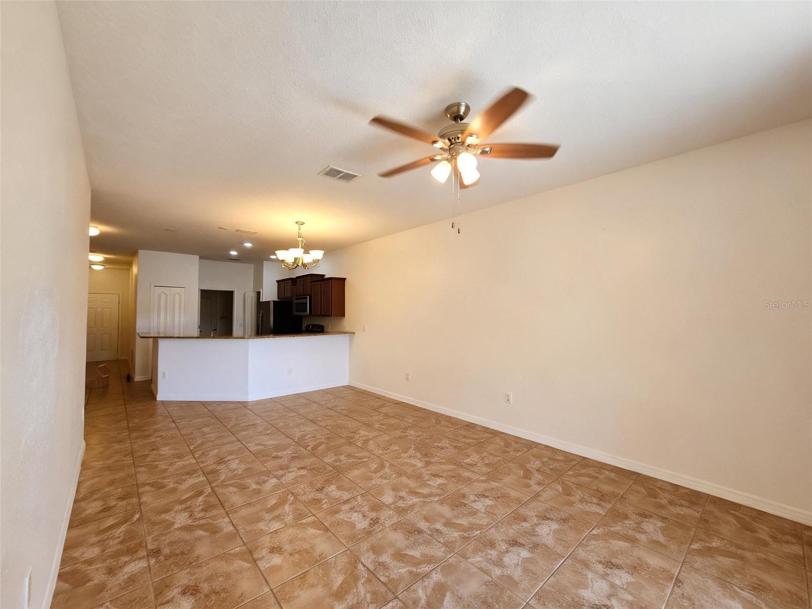 4085 Shade Tree Ln Property Photo 16