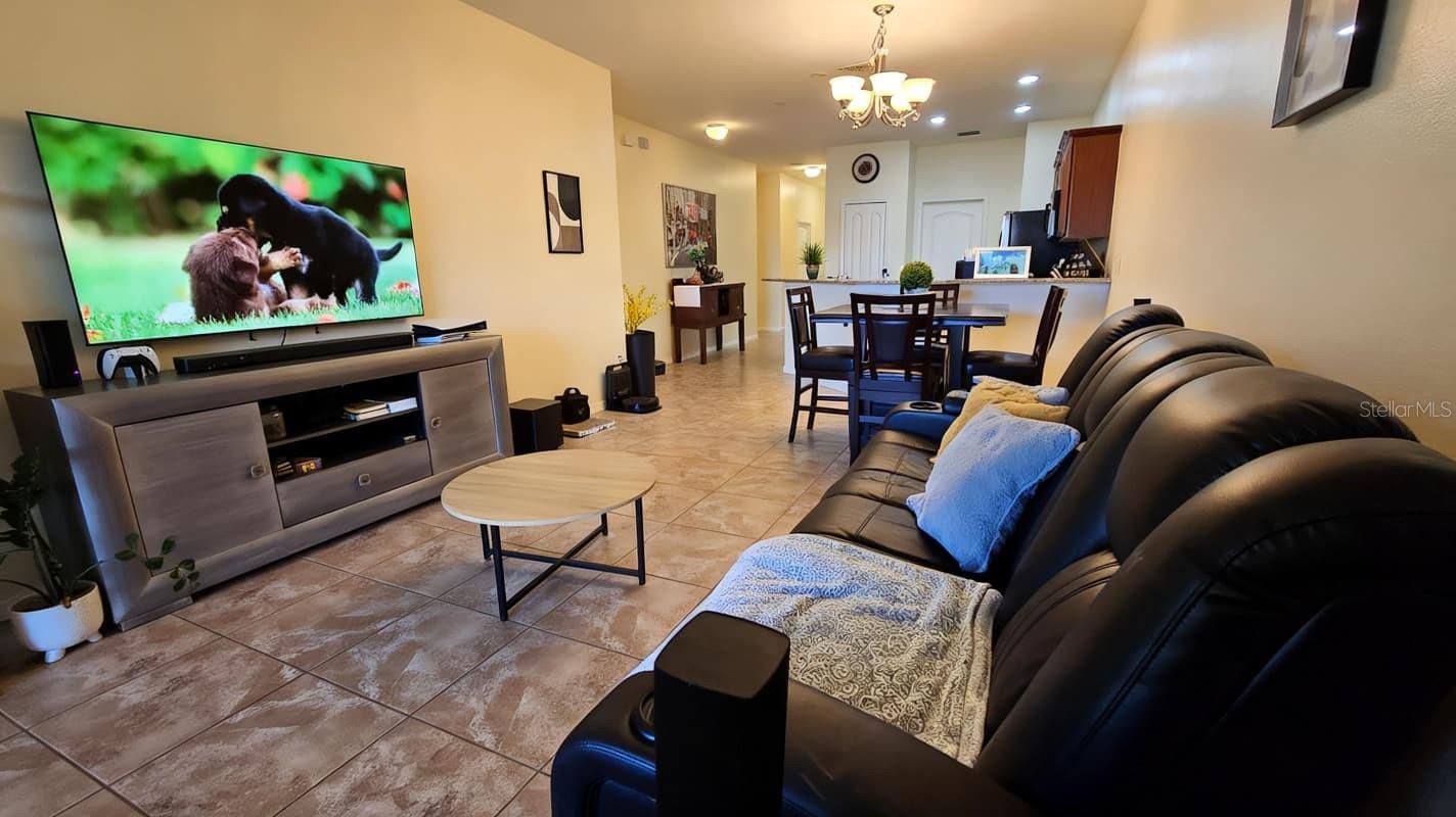 4085 Shade Tree Ln Property Photo 18