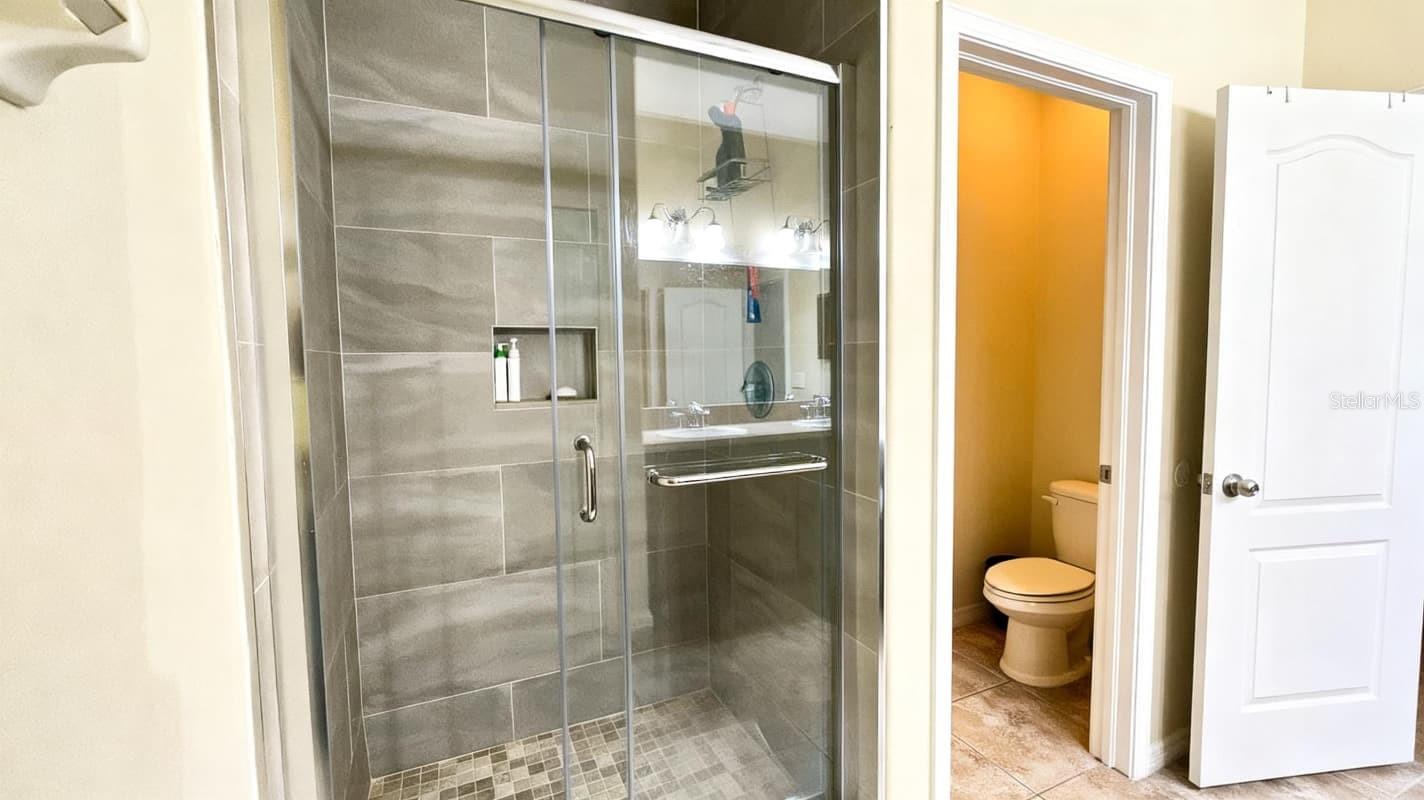 4085 Shade Tree Ln Property Photo 23