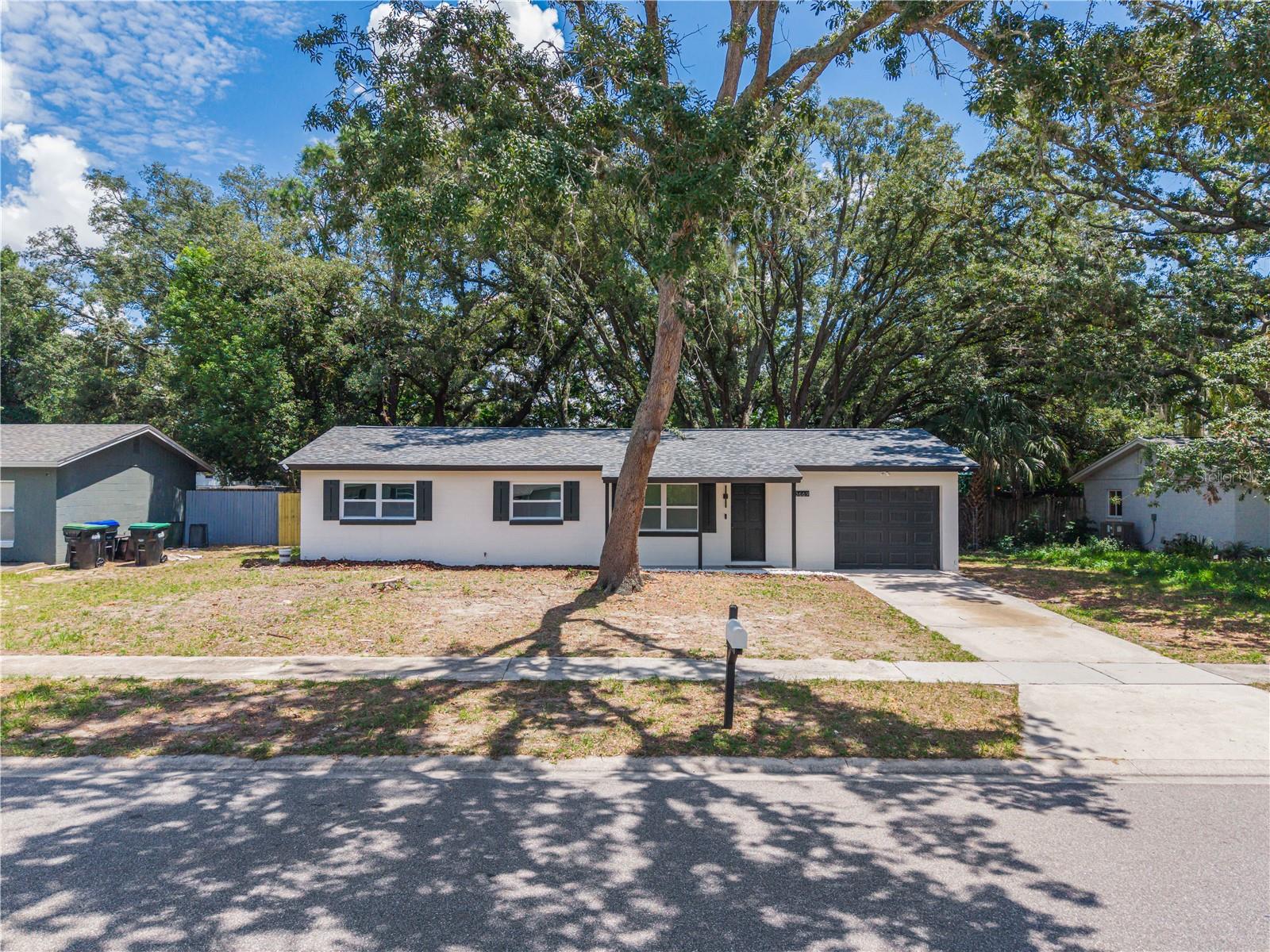 3669 Yosemite Dr Property Photo 2