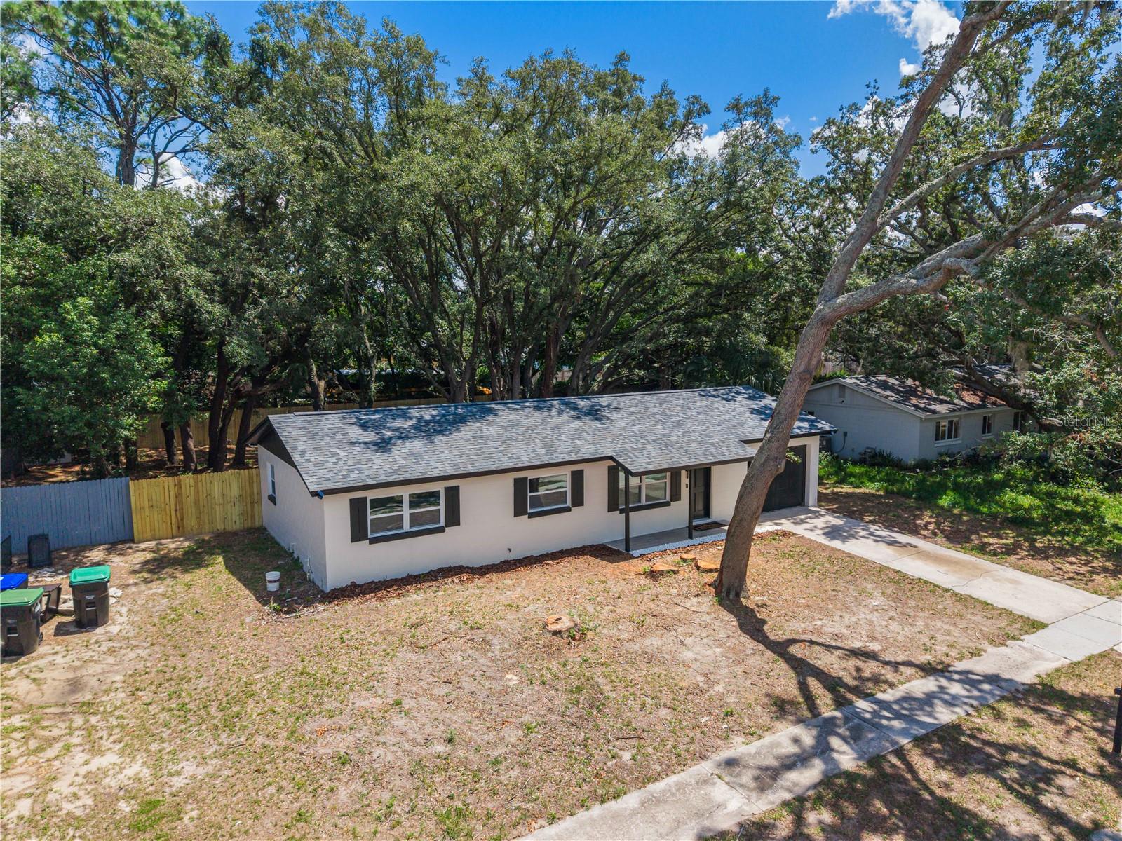 3669 Yosemite Dr Property Photo 5
