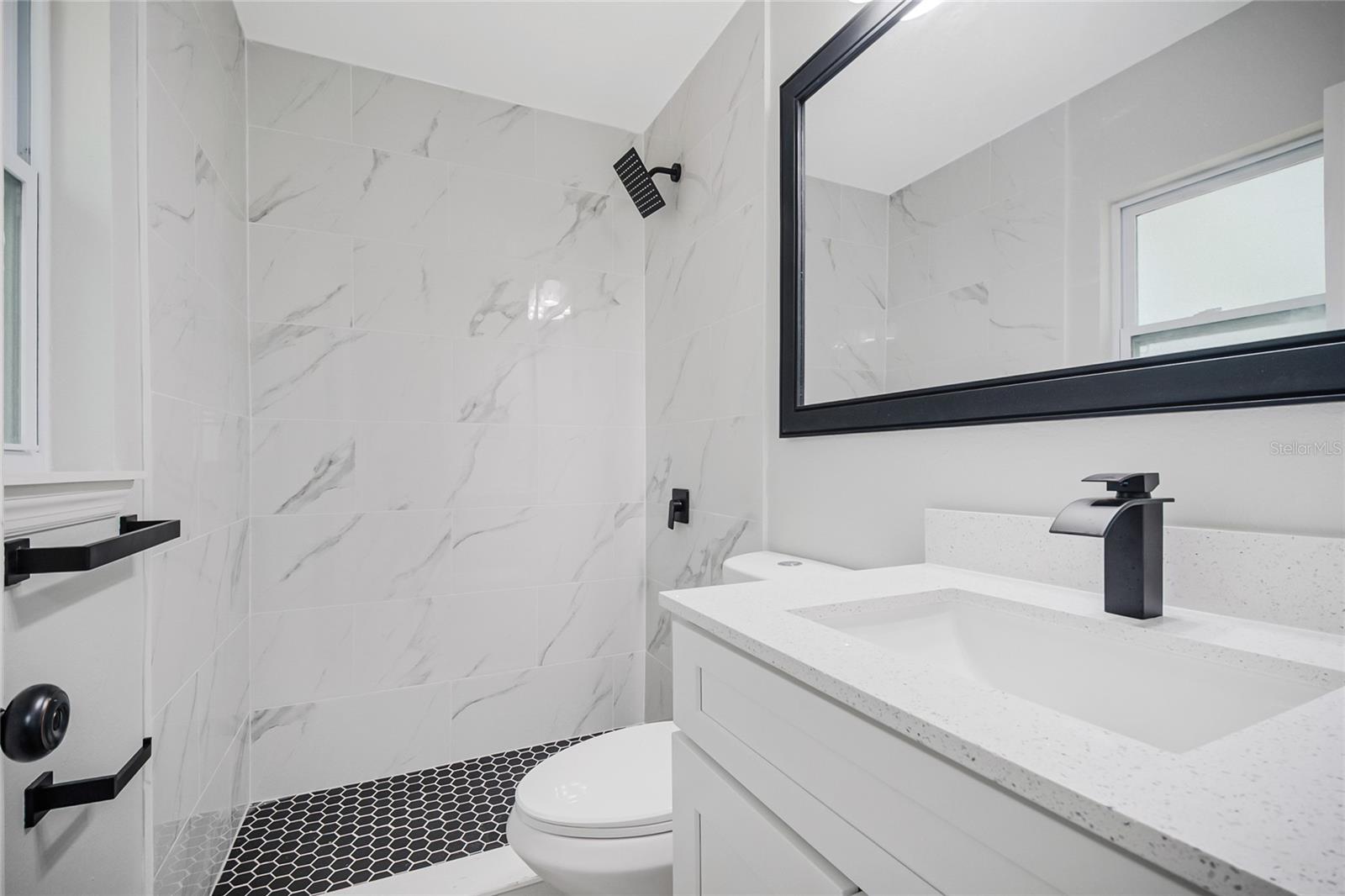 3669 Yosemite Dr Property Photo 27