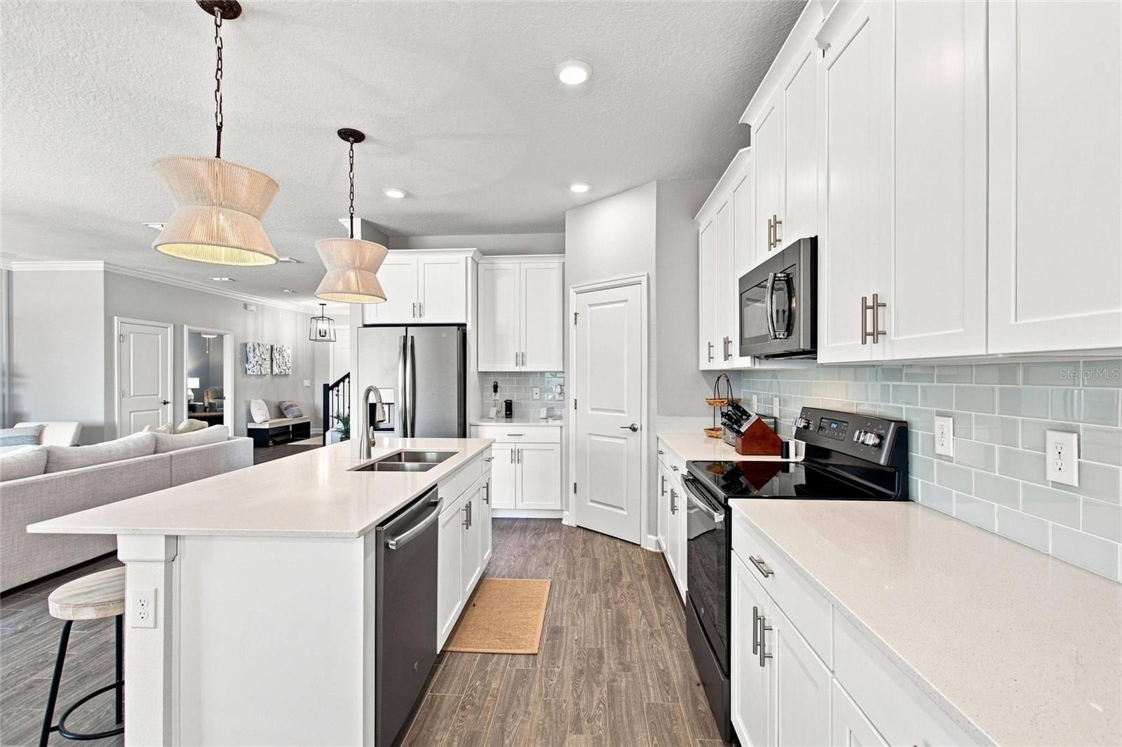 8871 Backspin Ln Property Photo 15