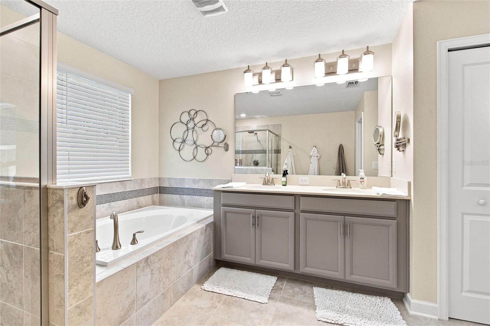 8871 Backspin Ln Property Photo 22
