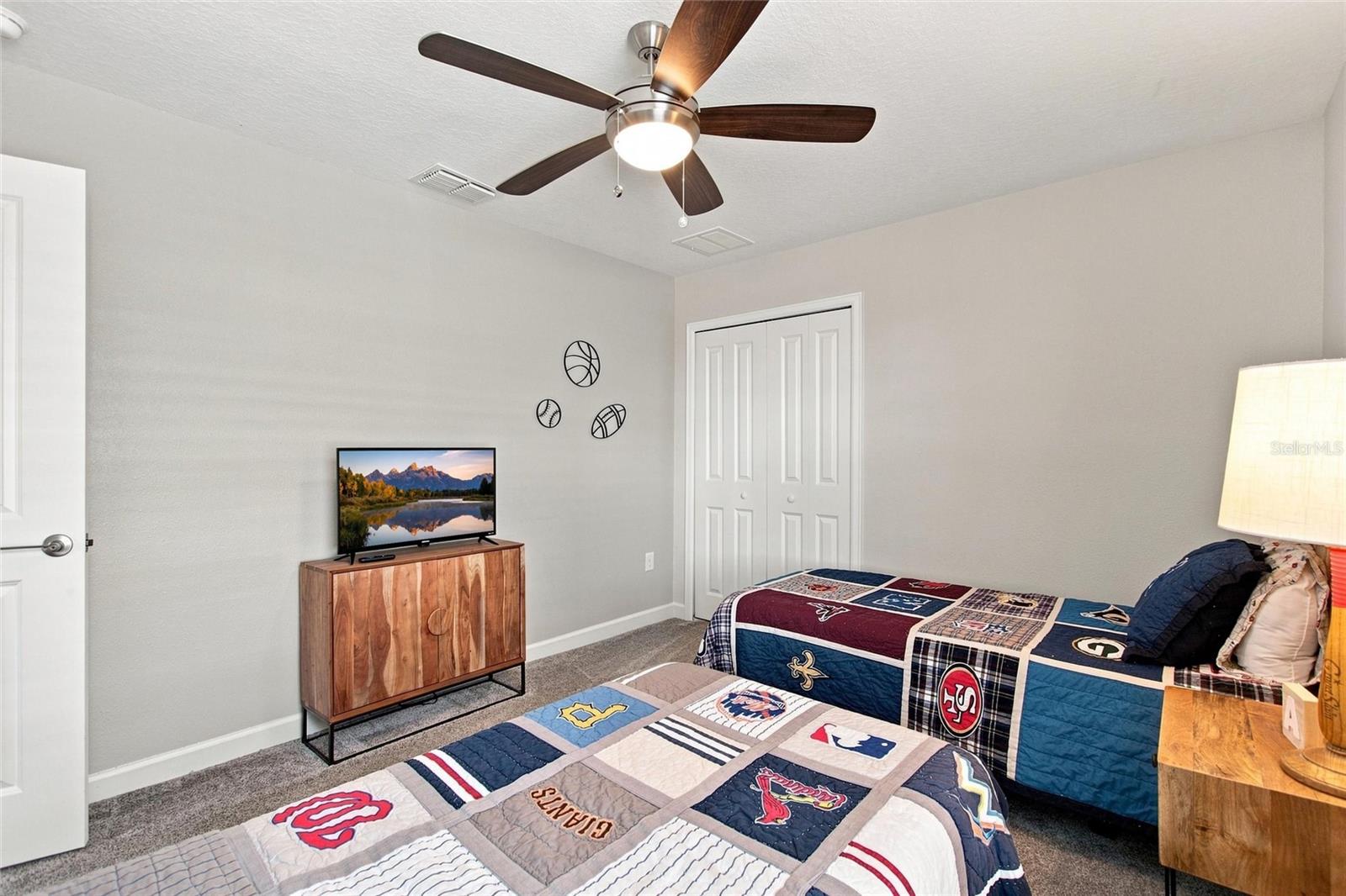 8871 Backspin Ln Property Photo 28