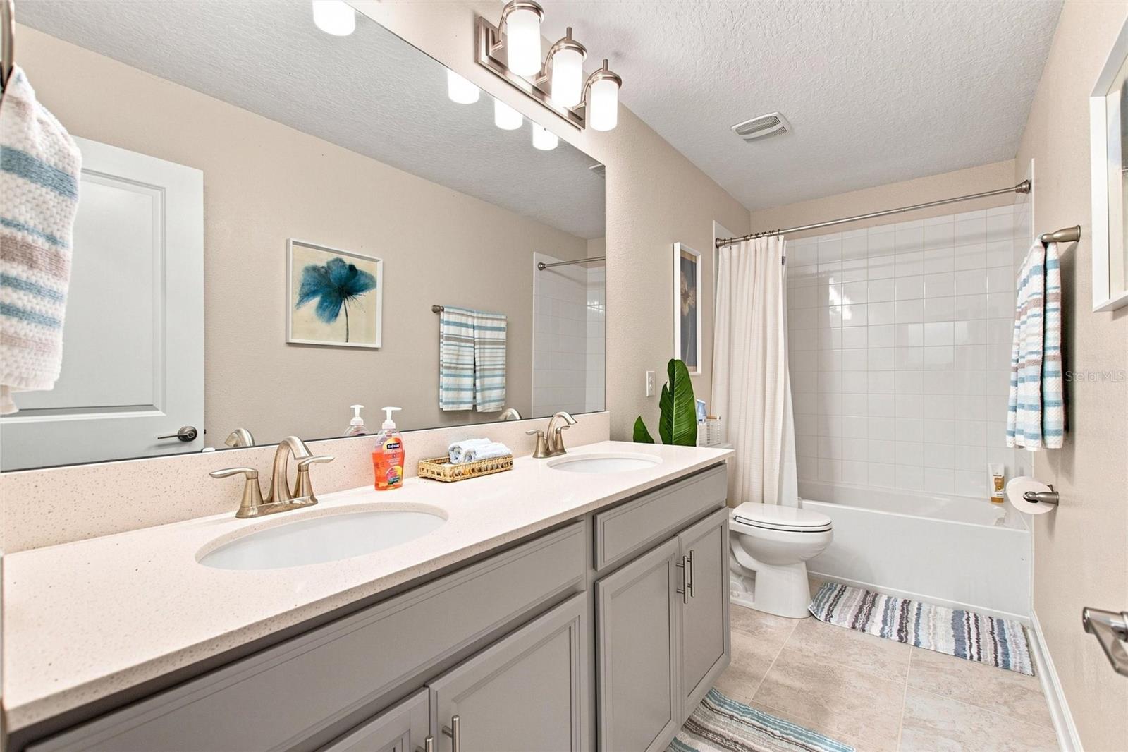 8871 Backspin Ln Property Photo 32
