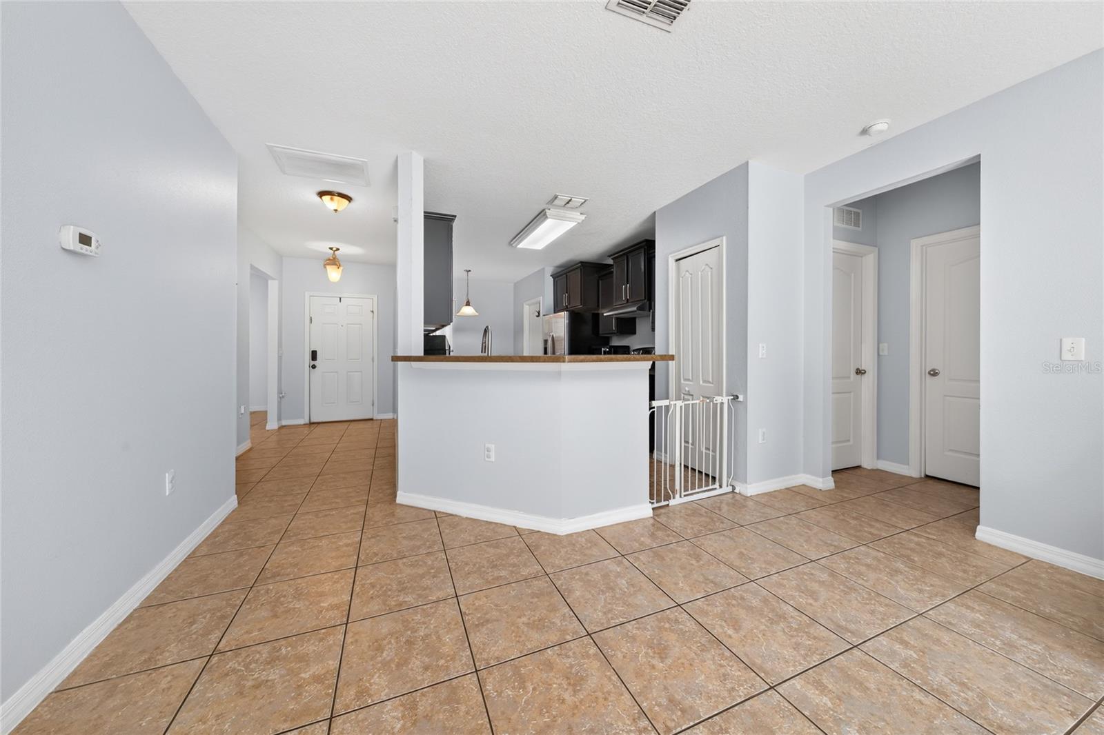 5590 Silver Thistle Ln Property Photo 6