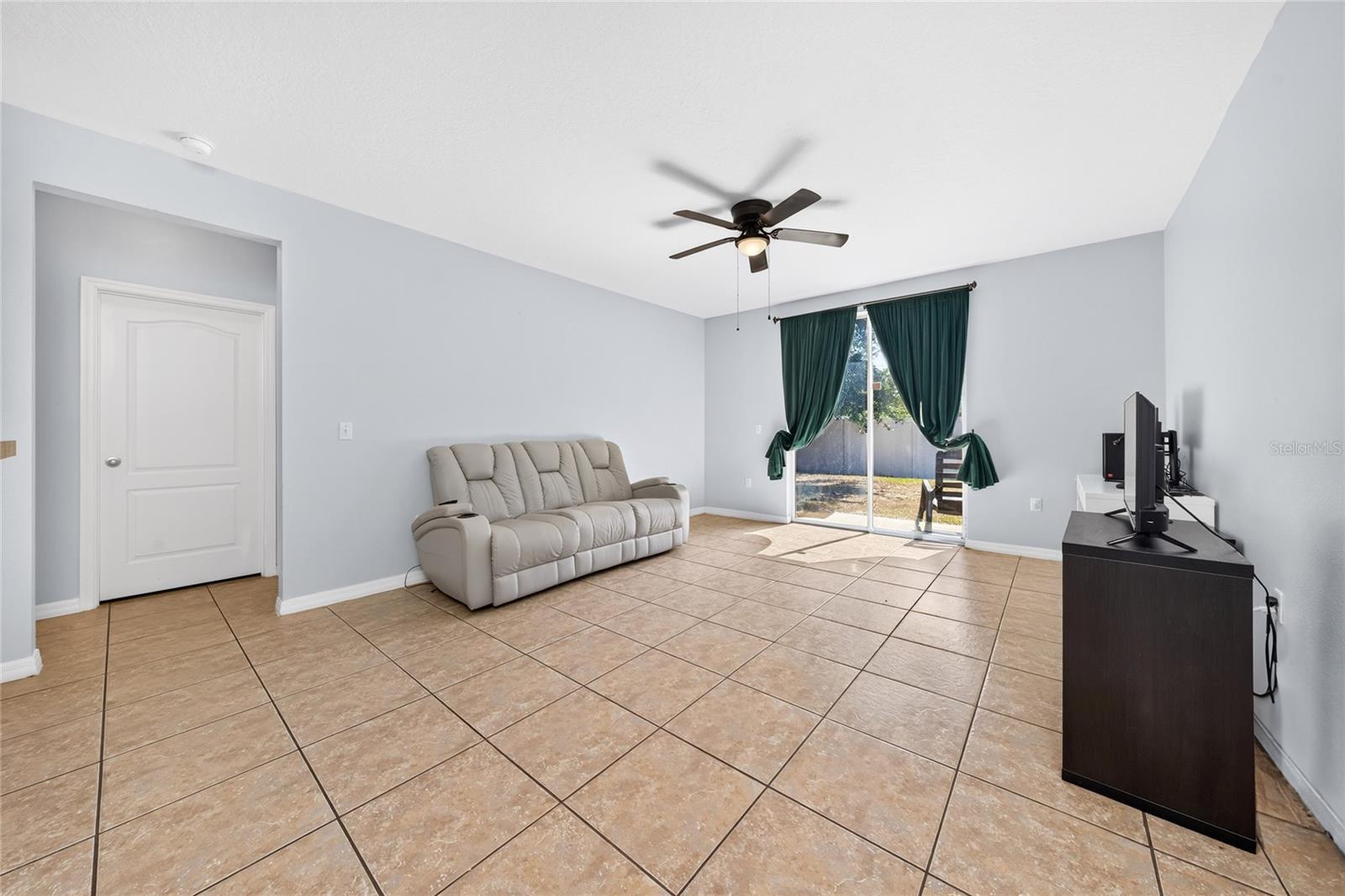 5590 Silver Thistle Ln Property Photo 12