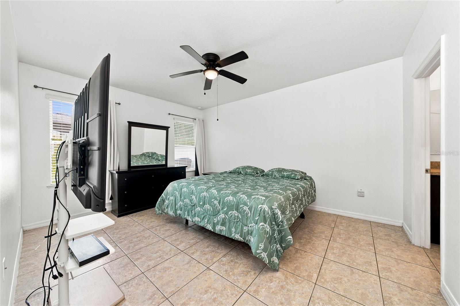 5590 Silver Thistle Ln Property Photo 13