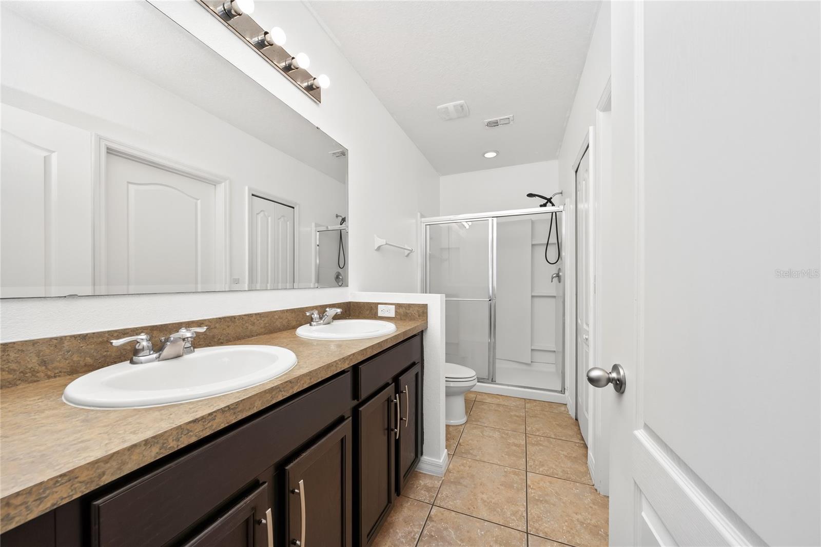 5590 Silver Thistle Ln Property Photo 15
