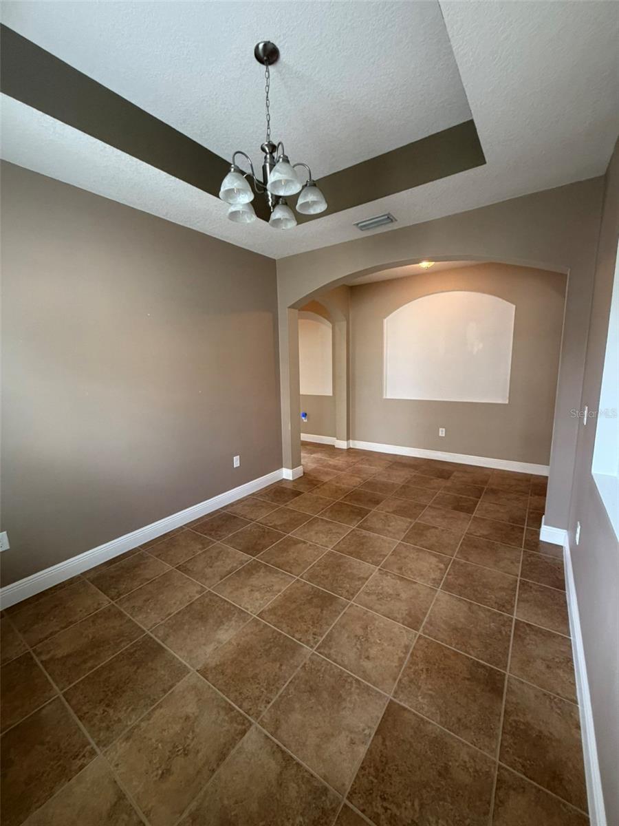 16212 Mead St Property Photo 8
