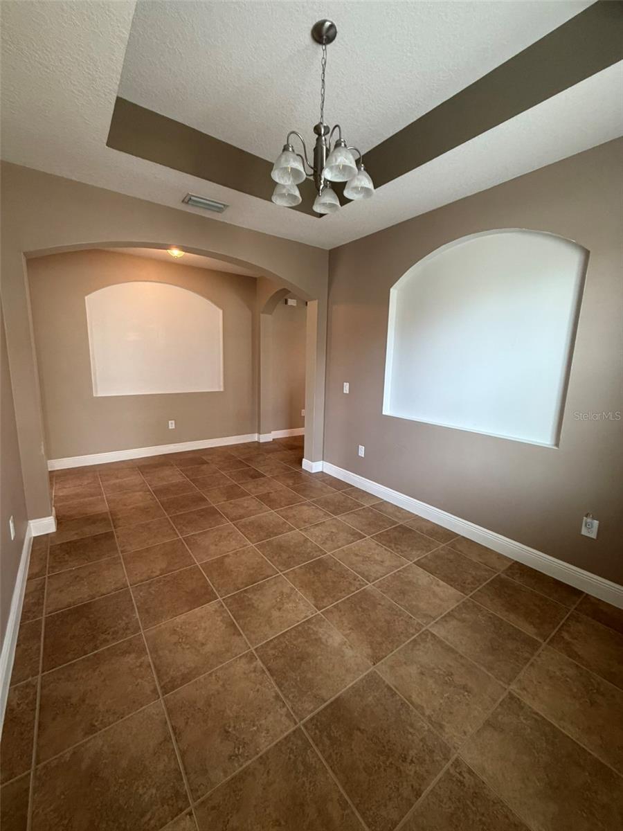 16212 Mead St Property Photo 9