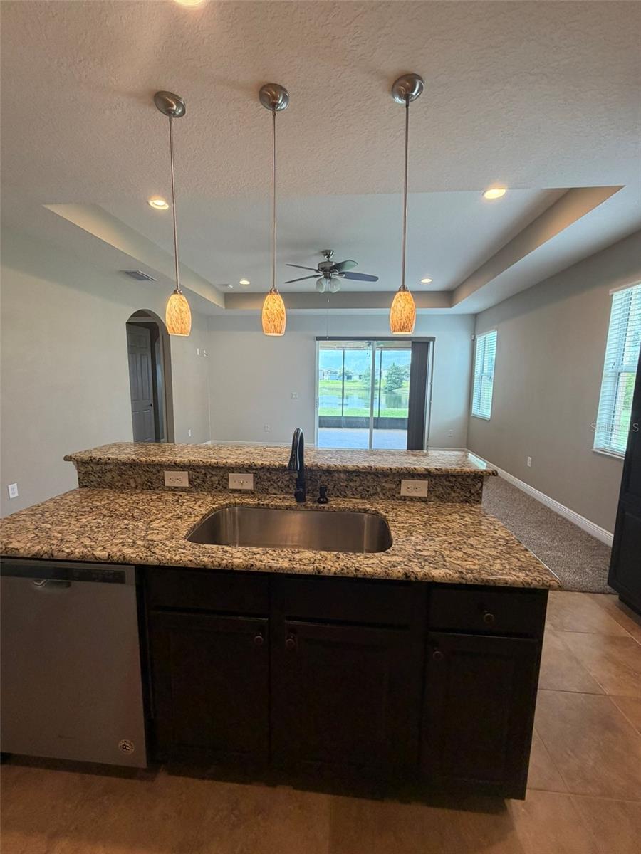 16212 Mead St Property Photo 15
