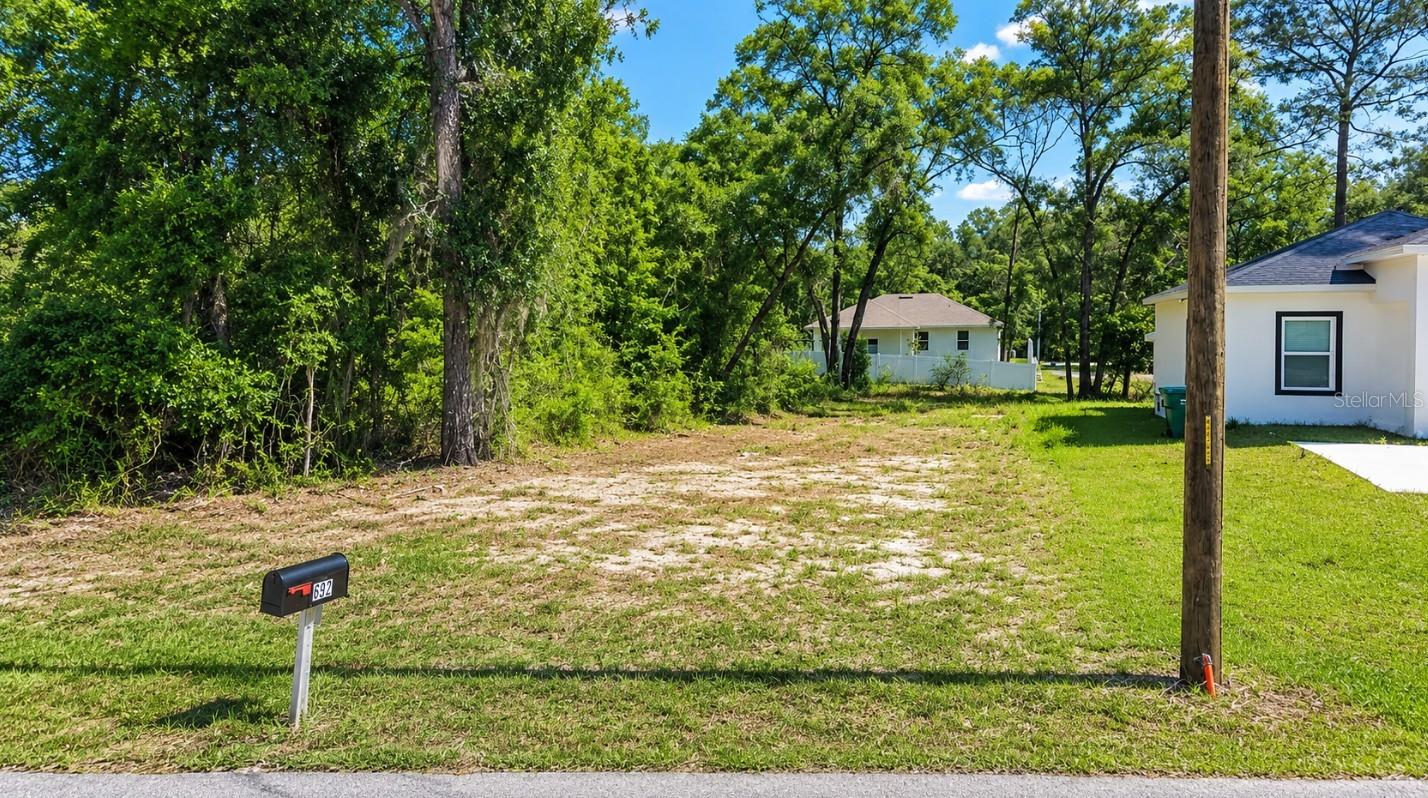 692 E EUCLID AVE Property Photo 1