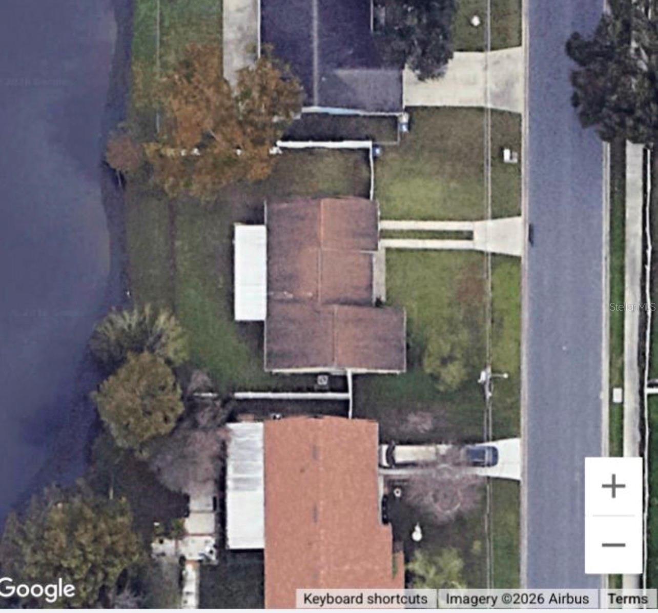 282 Seal St Property Photo 4