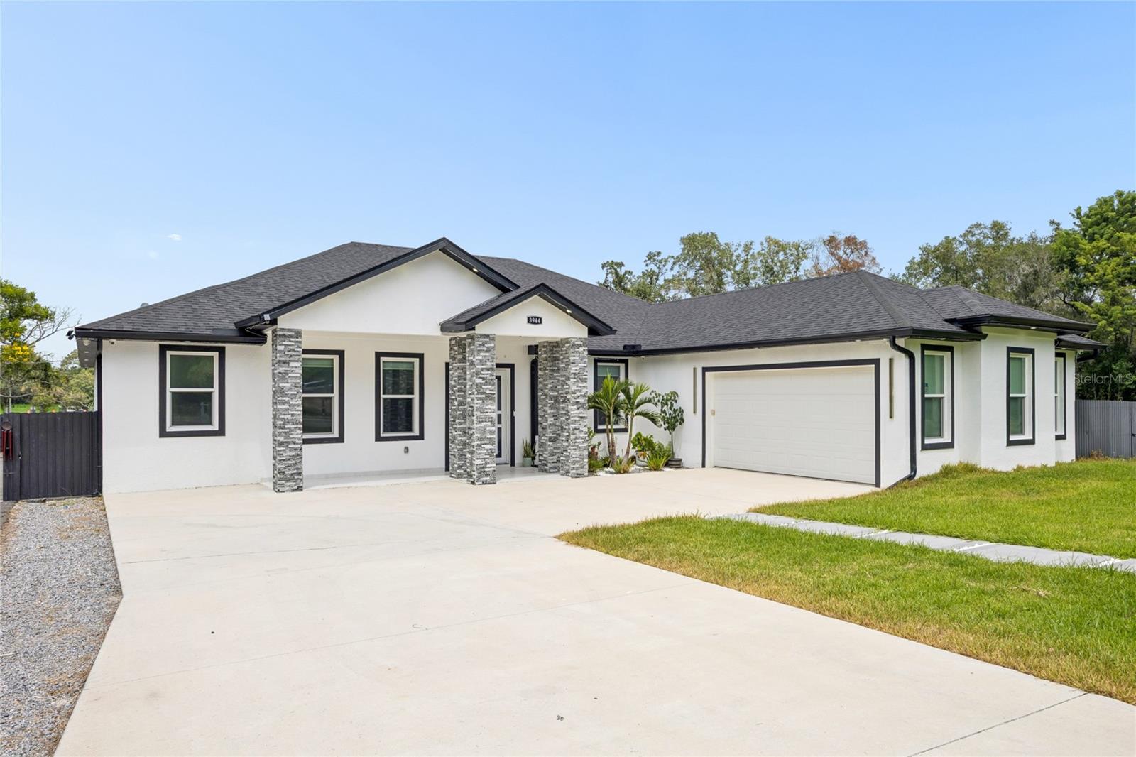 3944 WHITE HERON DR