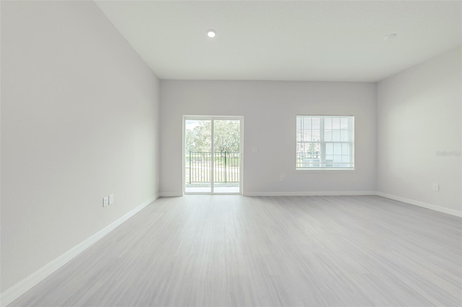 2139 Penny Ln Property Photo 17