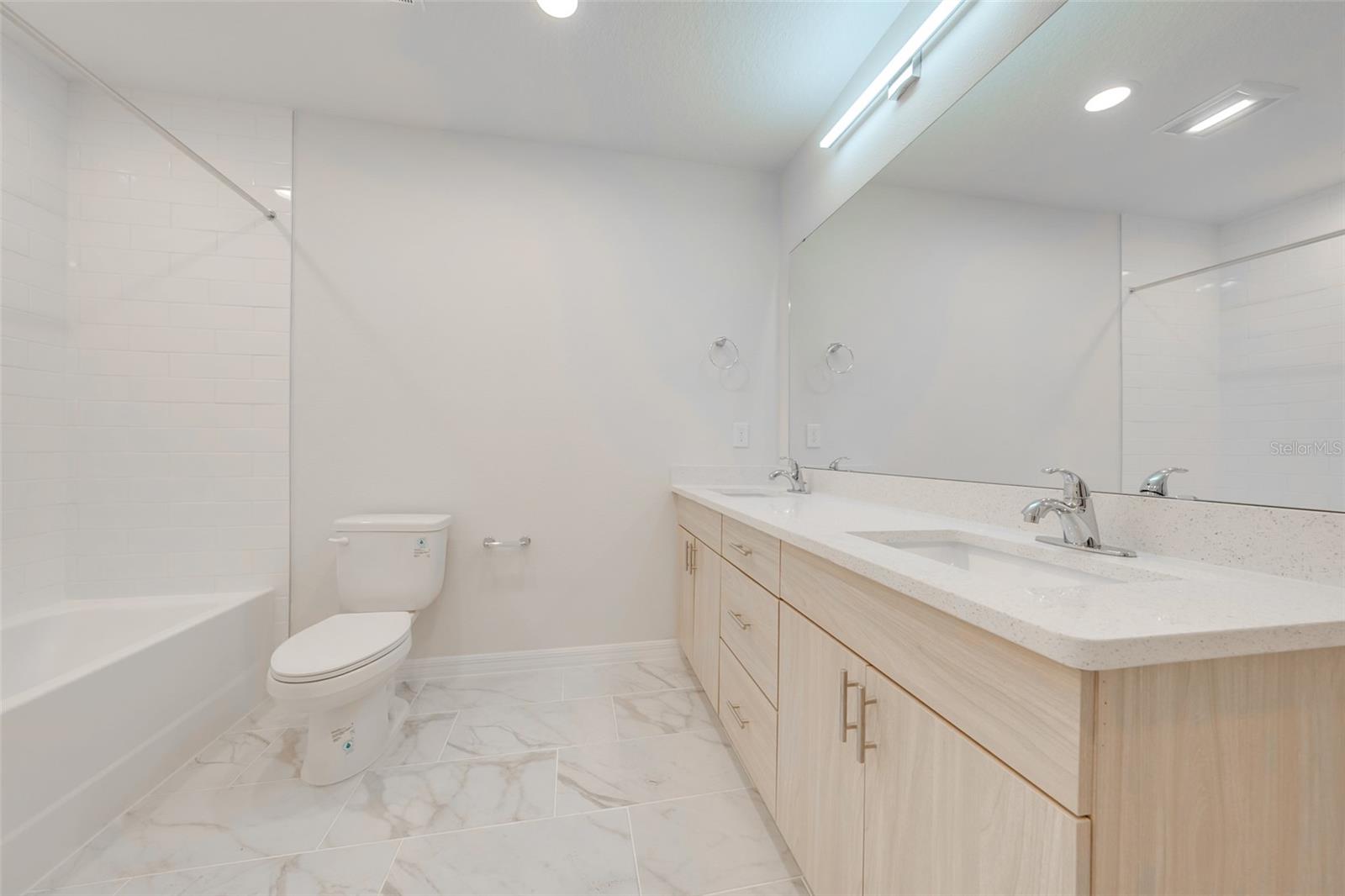 2139 Penny Ln Property Photo 26