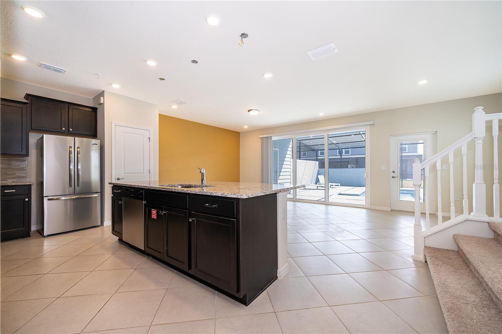 1274 Shoreside St Property Photo 12