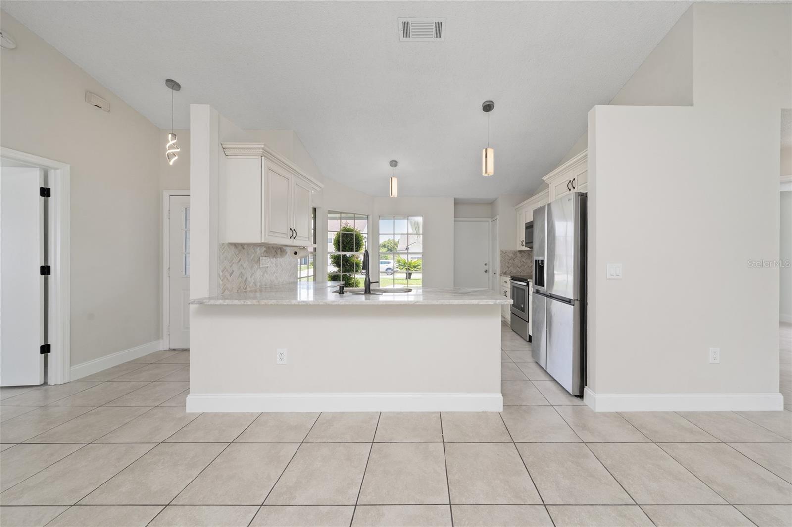 2042 Gamboge Dr Property Photo 12