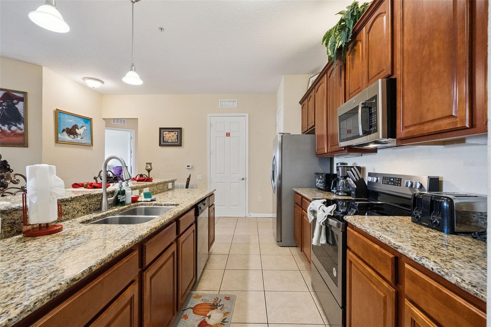 4840 Cayview Ave #405 Property Photo 8
