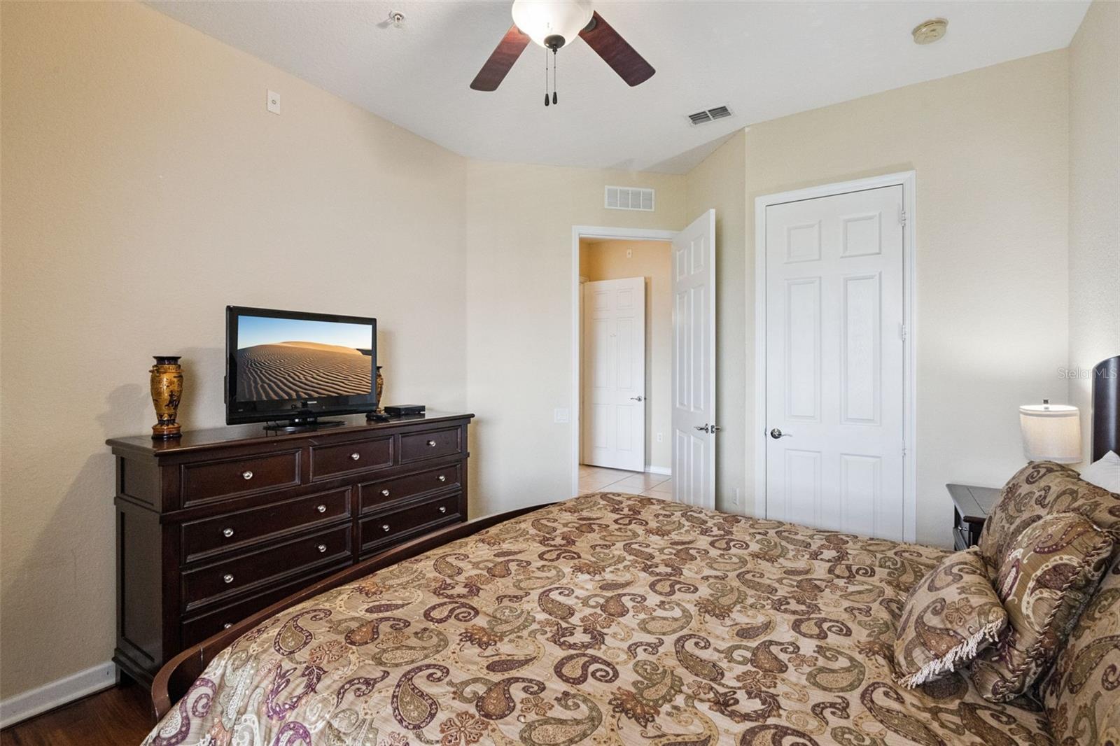 4840 Cayview Ave #405 Property Photo 28