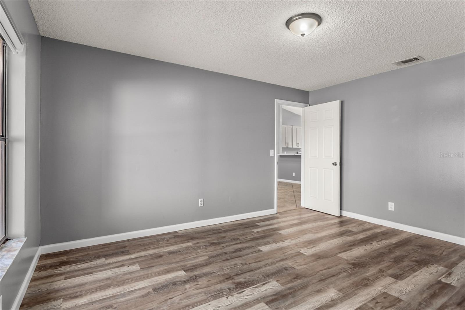 85 Silver Park Cir Property Photo 13