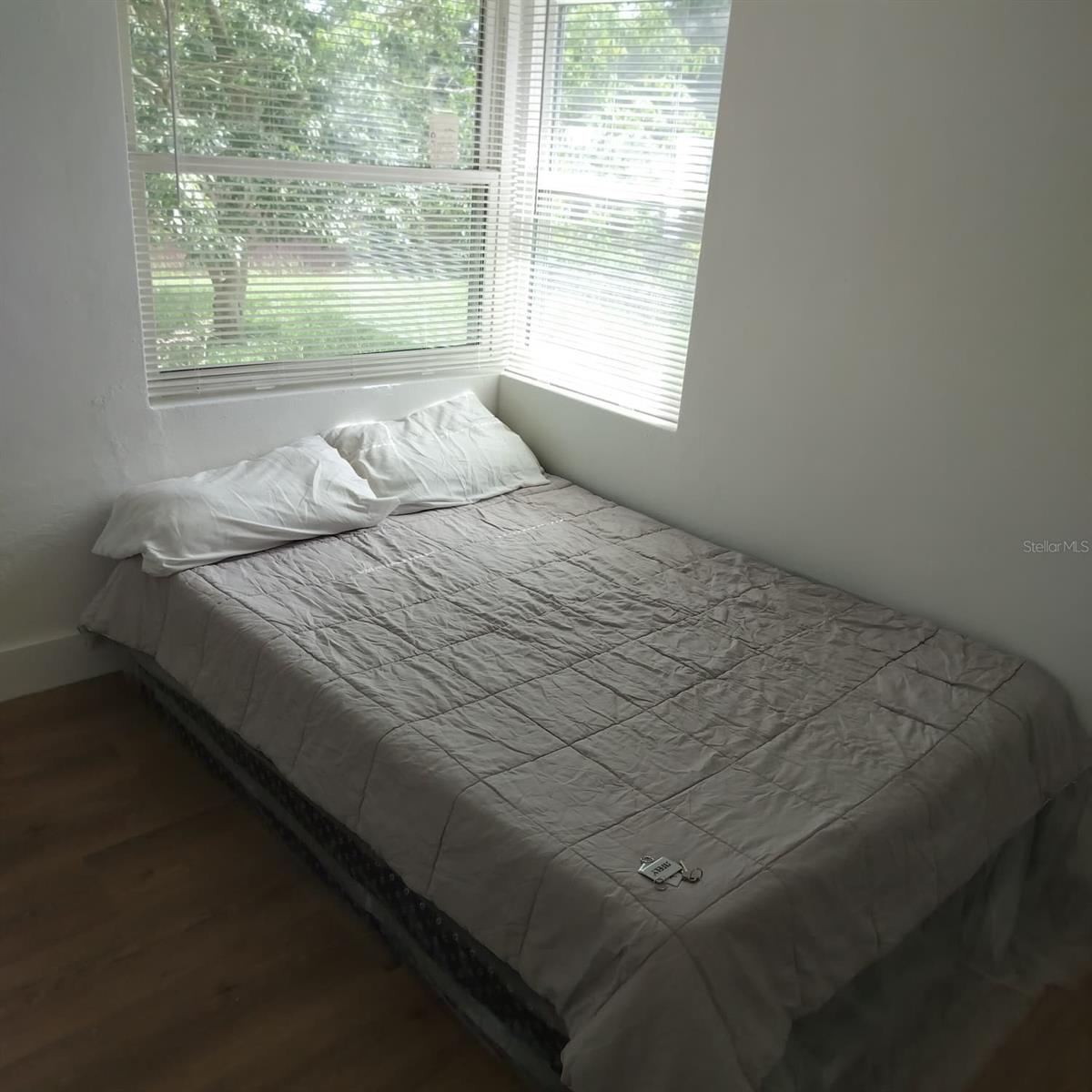 1065 W Magnolia St Property Photo 7