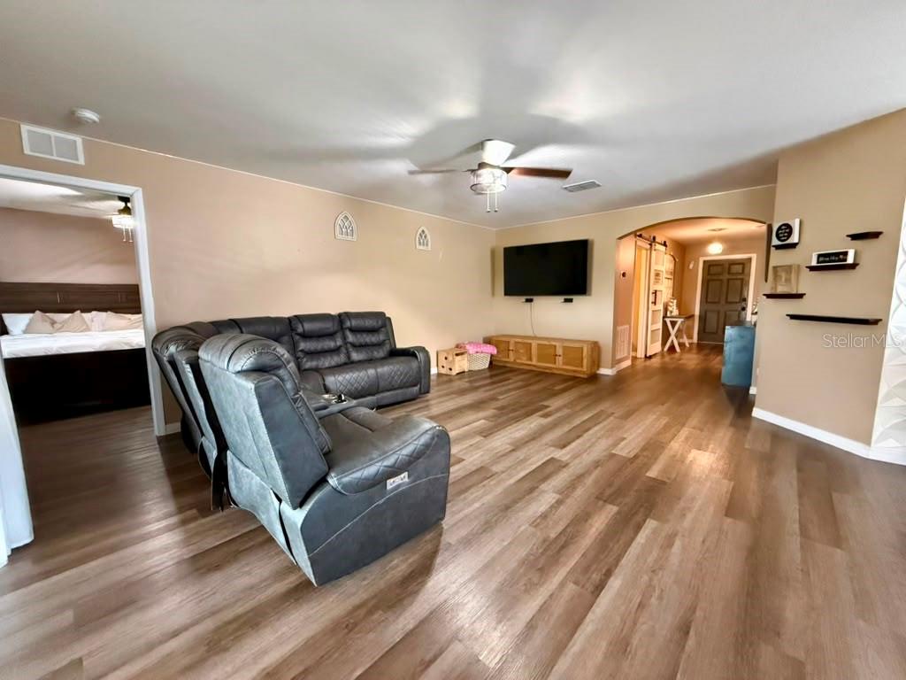 1609 Steely Dr Property Photo 18