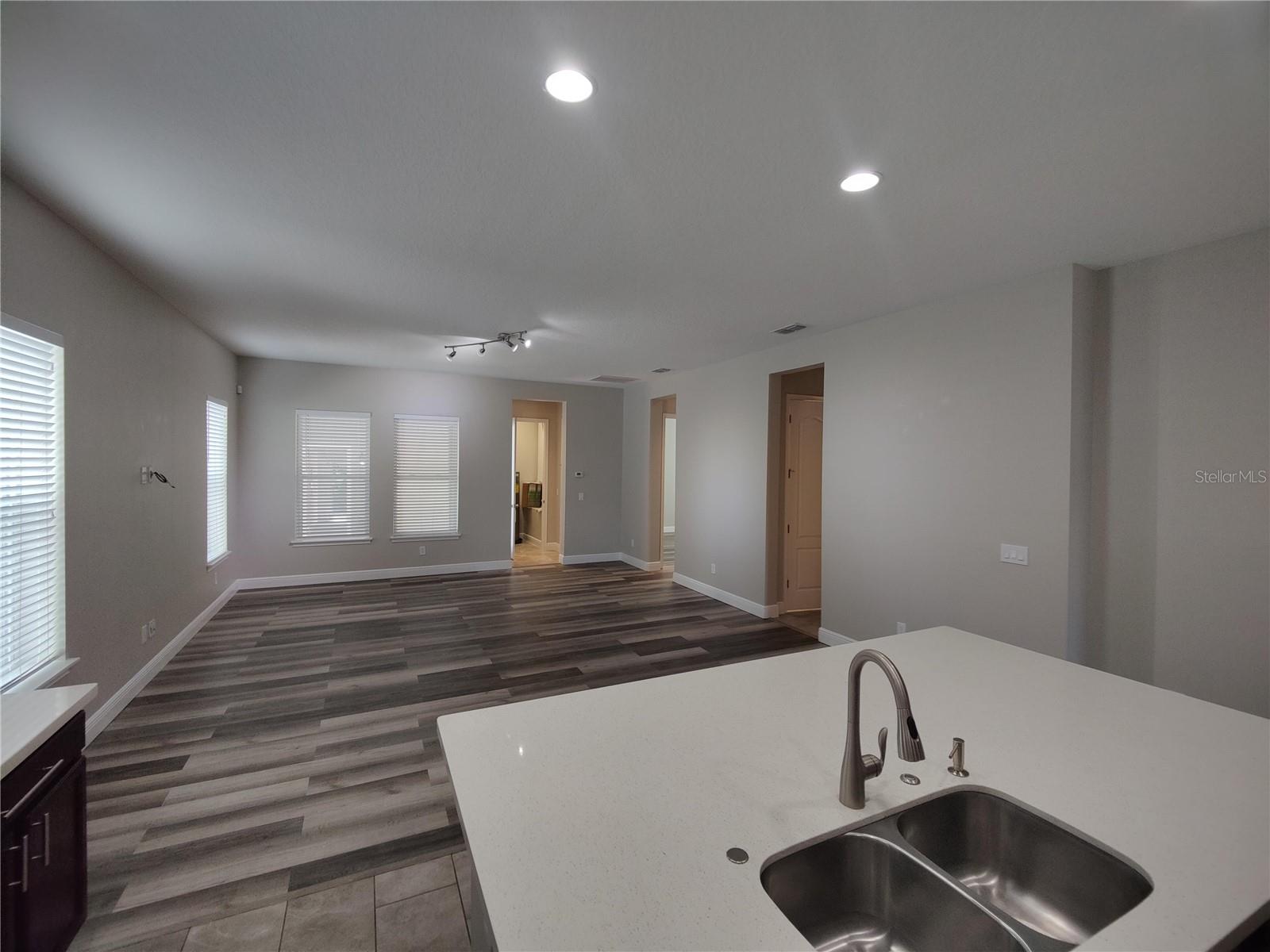 9042 Yonath St Property Photo 4