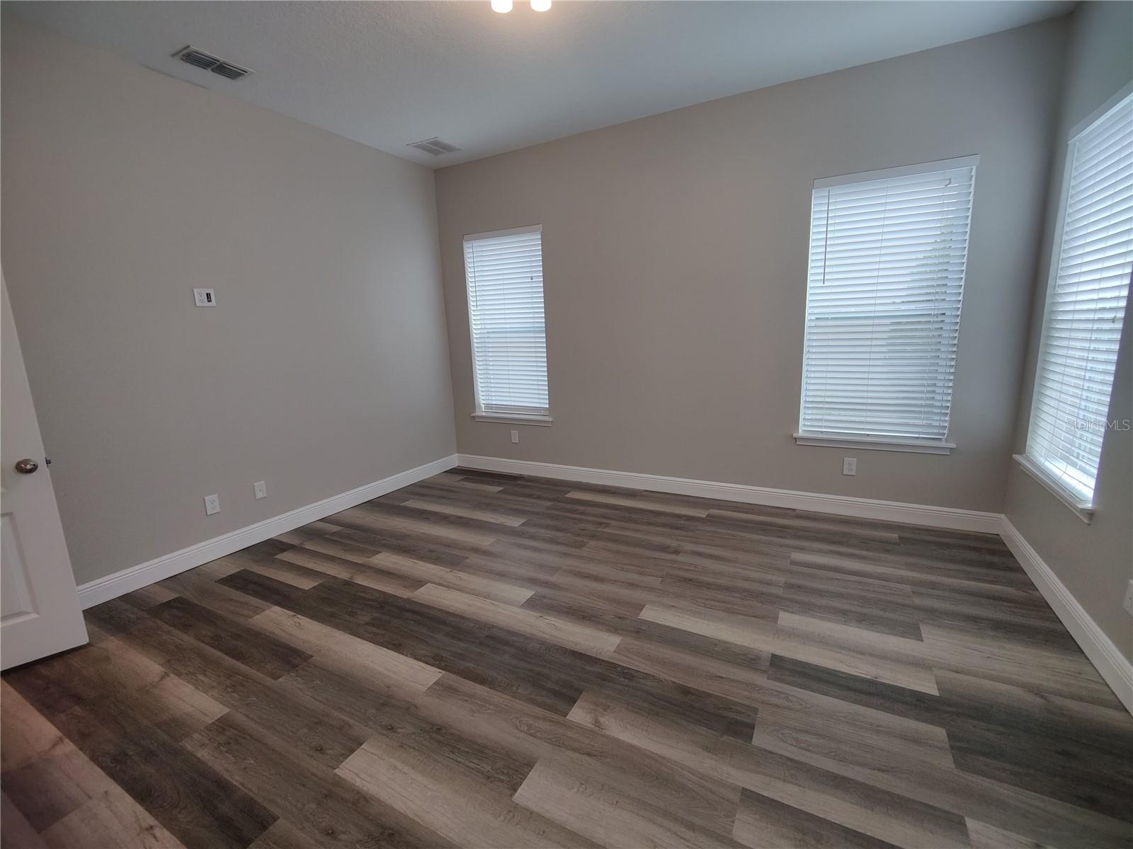 9042 Yonath St Property Photo 18