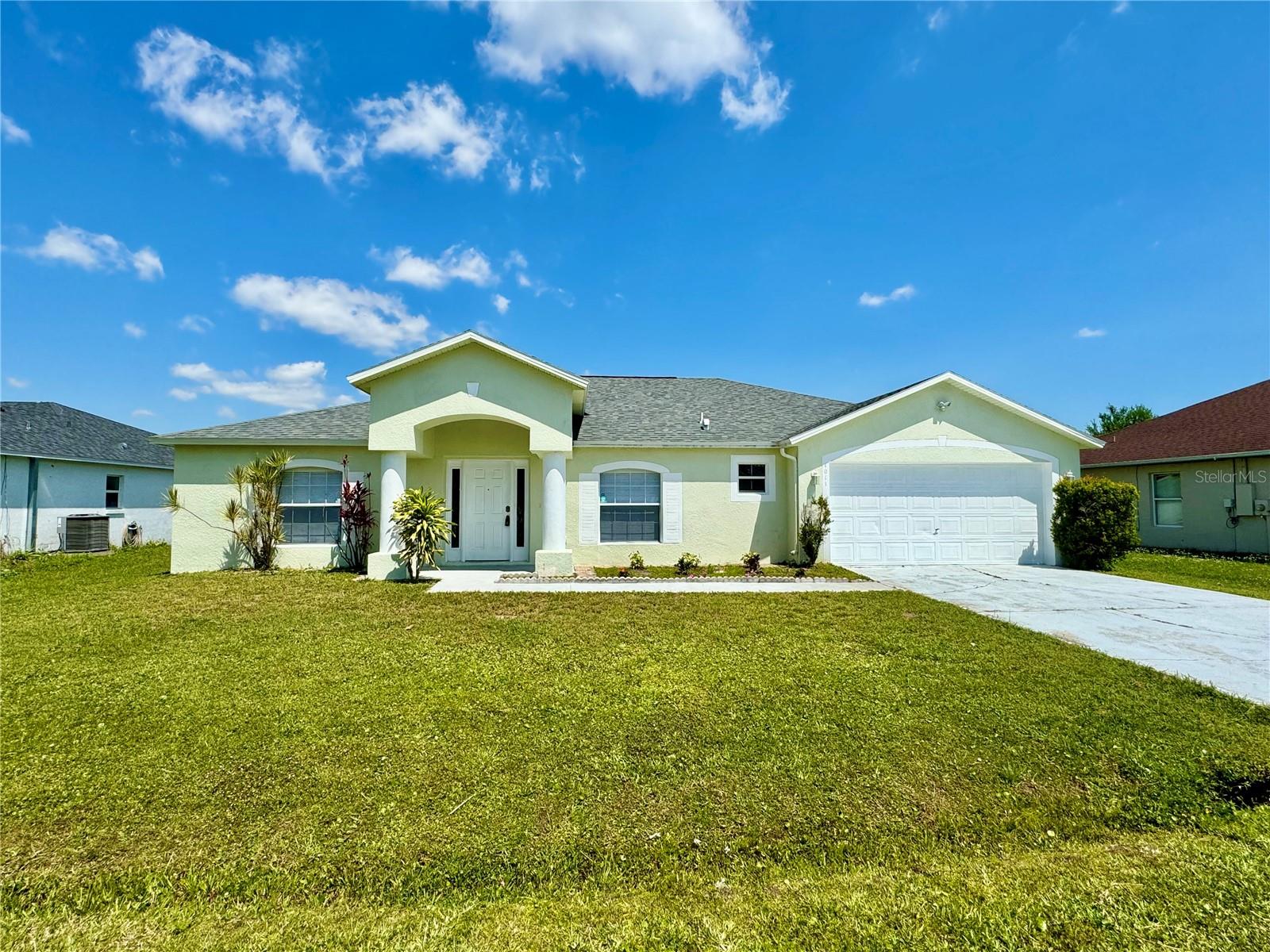 1011 Morvan Ln Property Photo 1