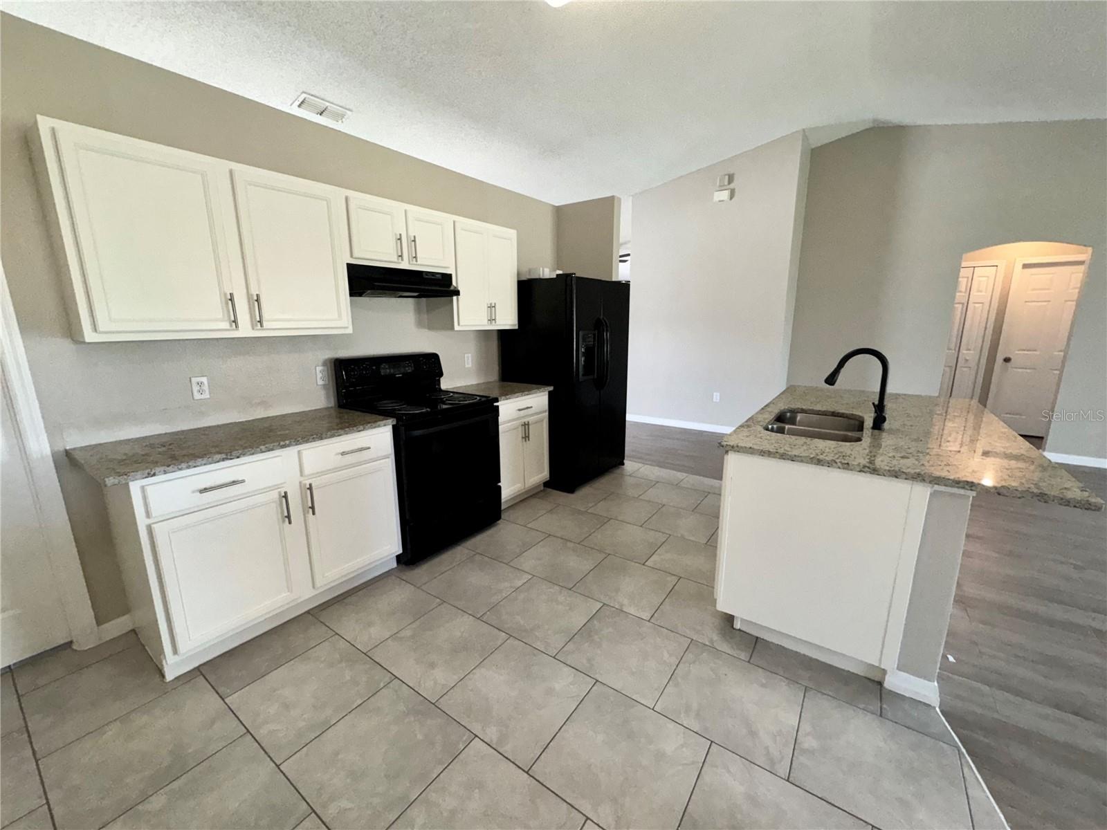 1011 Morvan Ln Property Photo 5
